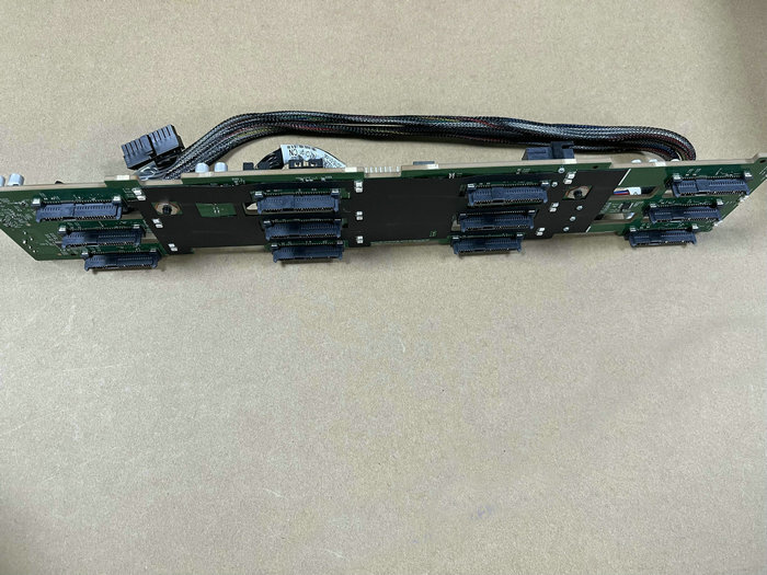 IBM X3650M5 3.5" 12-disk hard disk backplane 00FJ754 power cables/SAS cables