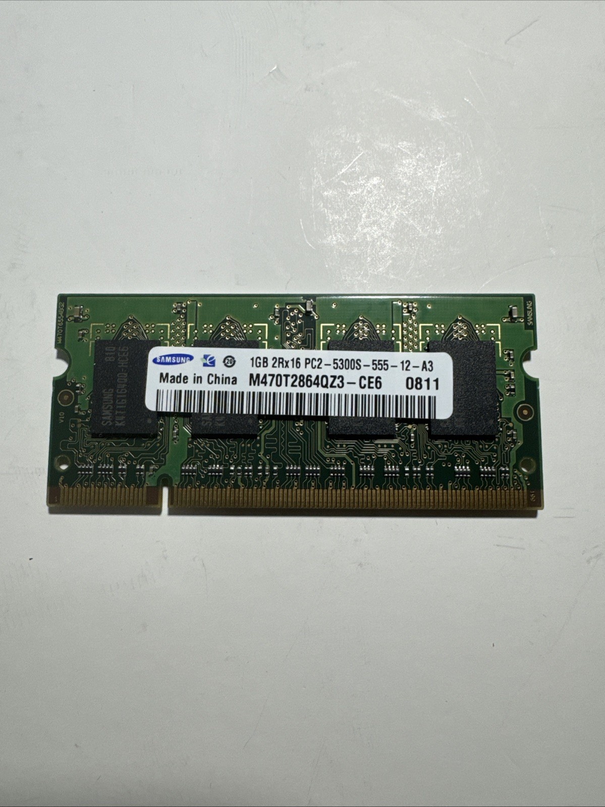 Samsung 1GB DDR2 PC2-5300S Laptop RAM SO-DIMM M470T2864QZ3-CE6 667MHz 200-Pin