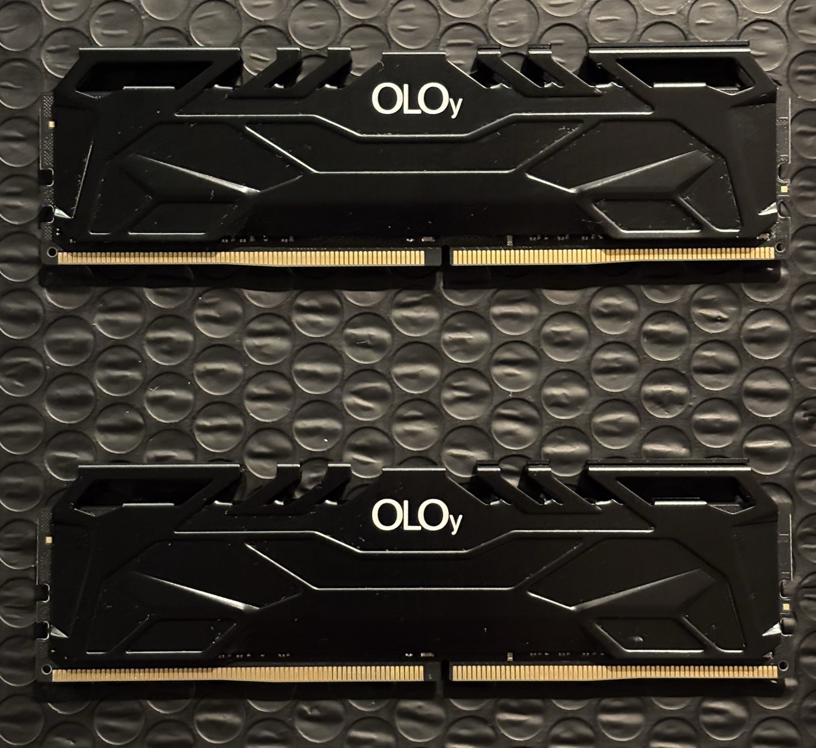 OLOy DDR4 RAM 16GB (2x8GB) 3000MHz DIMM PC4-24000 288-Pin CL16 Desktop Memory