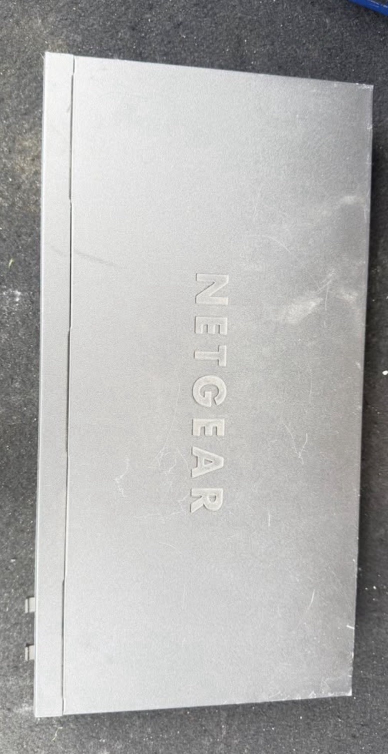 NETGEAR ProSafe M4100-12G Rack Mountable 12-Port Gigabit Ethernet Switch Managed