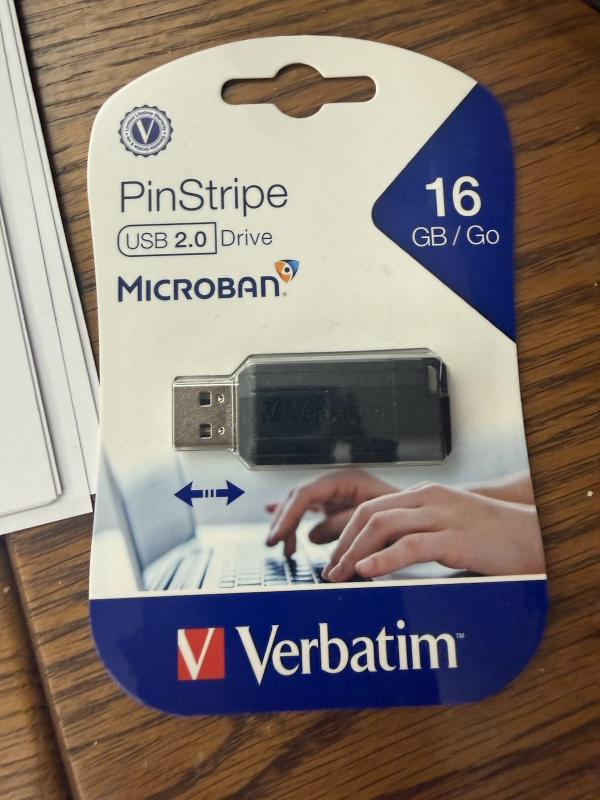Verbatim PinStripe 16GB USB 2.0 Flash Drive (49063) NEW IN PACKAGE