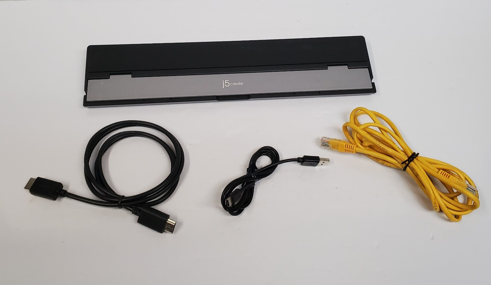 Authentic j5 Create USB-C Triple Display Docking Station (JCD543)