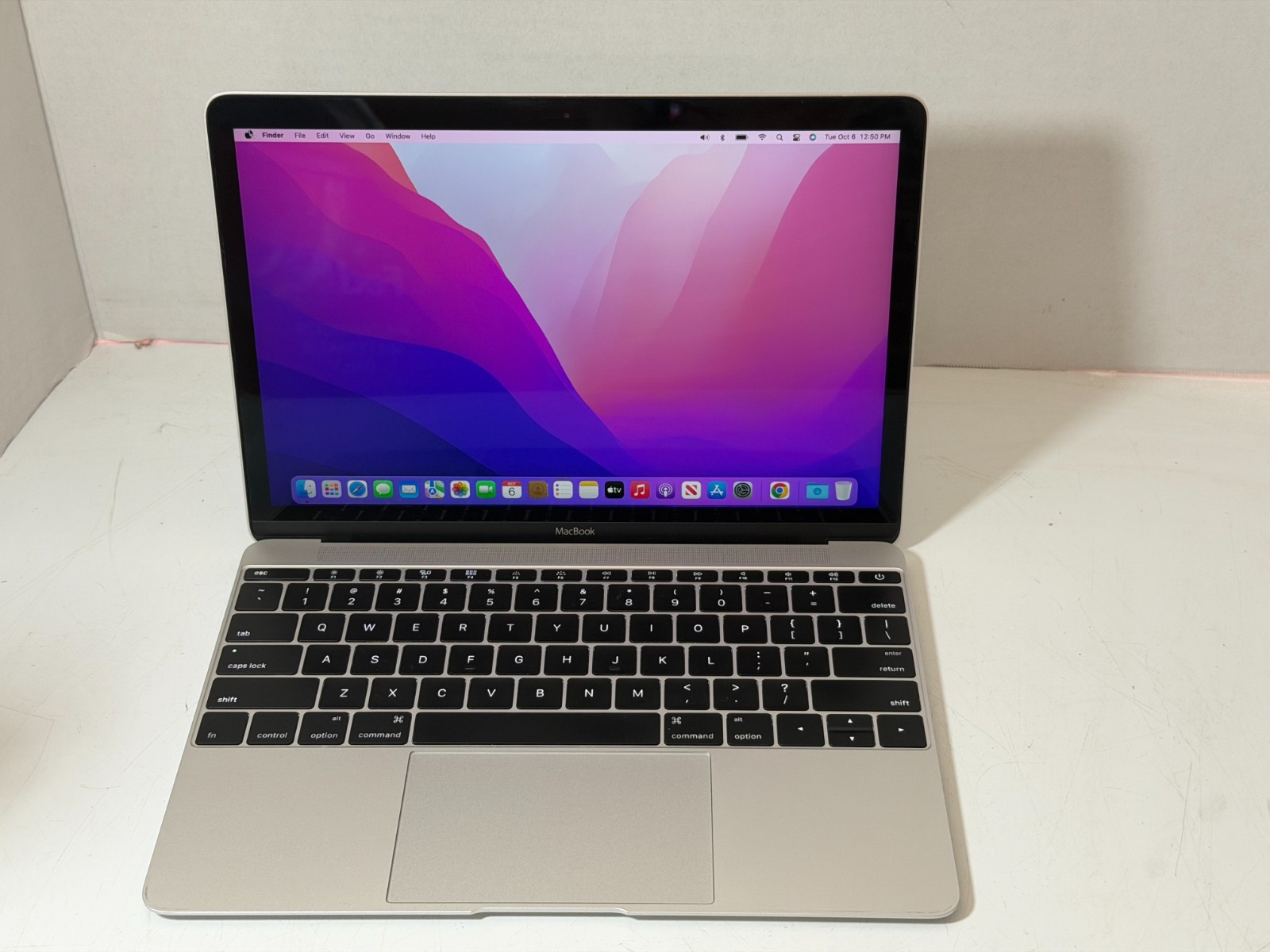 Apple MacBook Retina 12" Early 2016 Core m3 8GB 256GB SSD Silver macOS Monterey