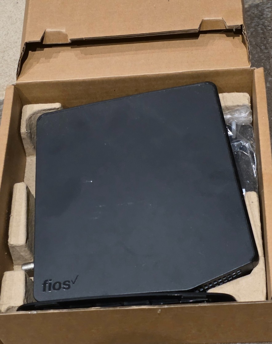 Verizon Fios Quantum Gateway 4-Port Wi-Fi Router - Black (FIOS-G1100)