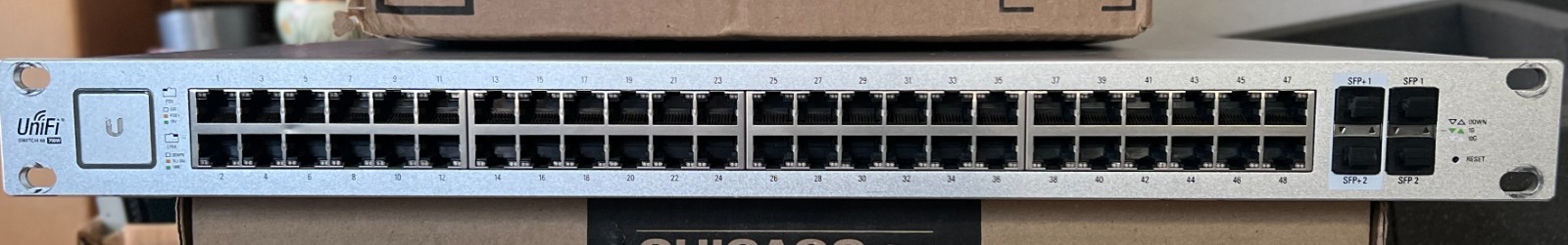 Ubiquiti UniFi  US-48-750W Managed Switch
