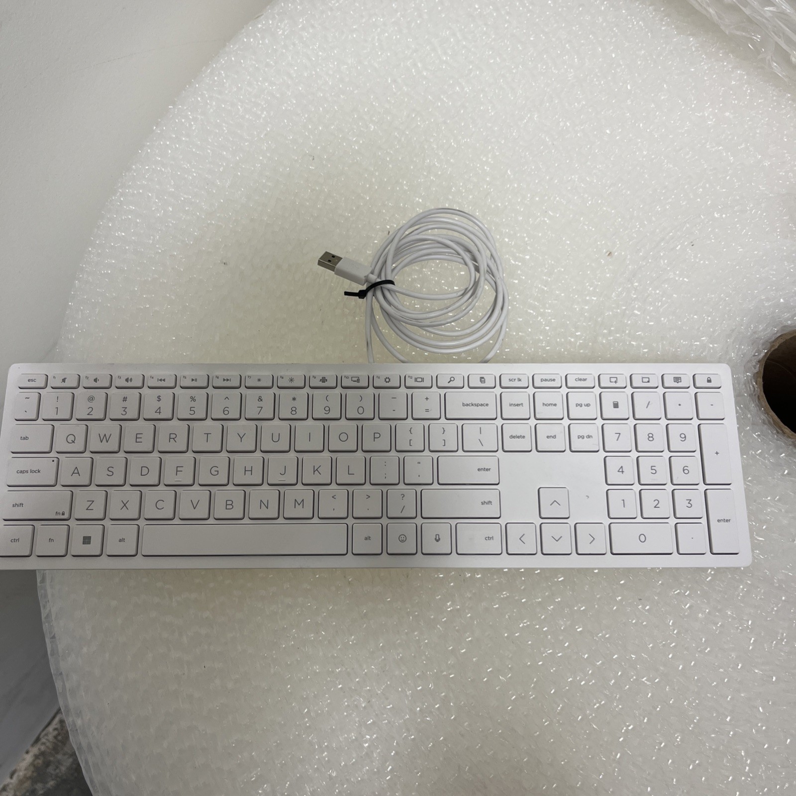 HP Keyboard Model M54851-001 Wired White TESTED