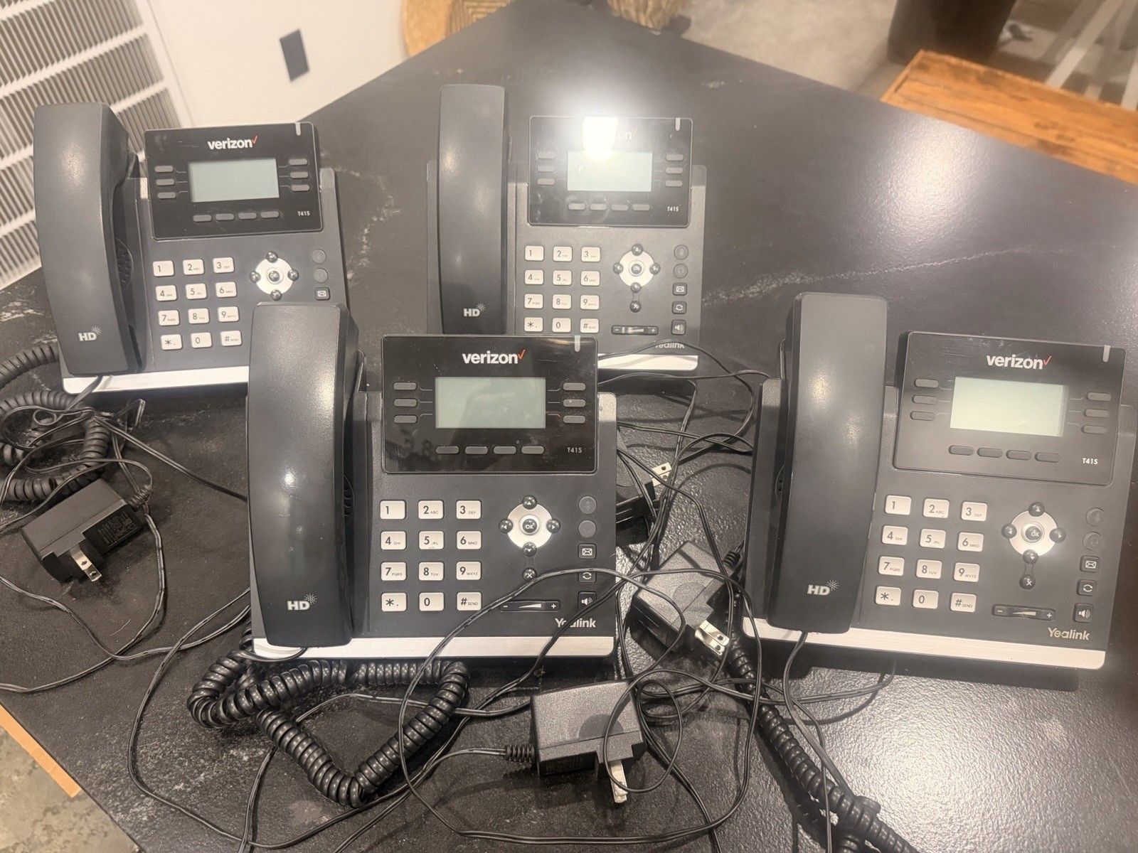 Lot of 4 Pre-owned Verizon Yealink T41S IP Business Desk Phones GigE