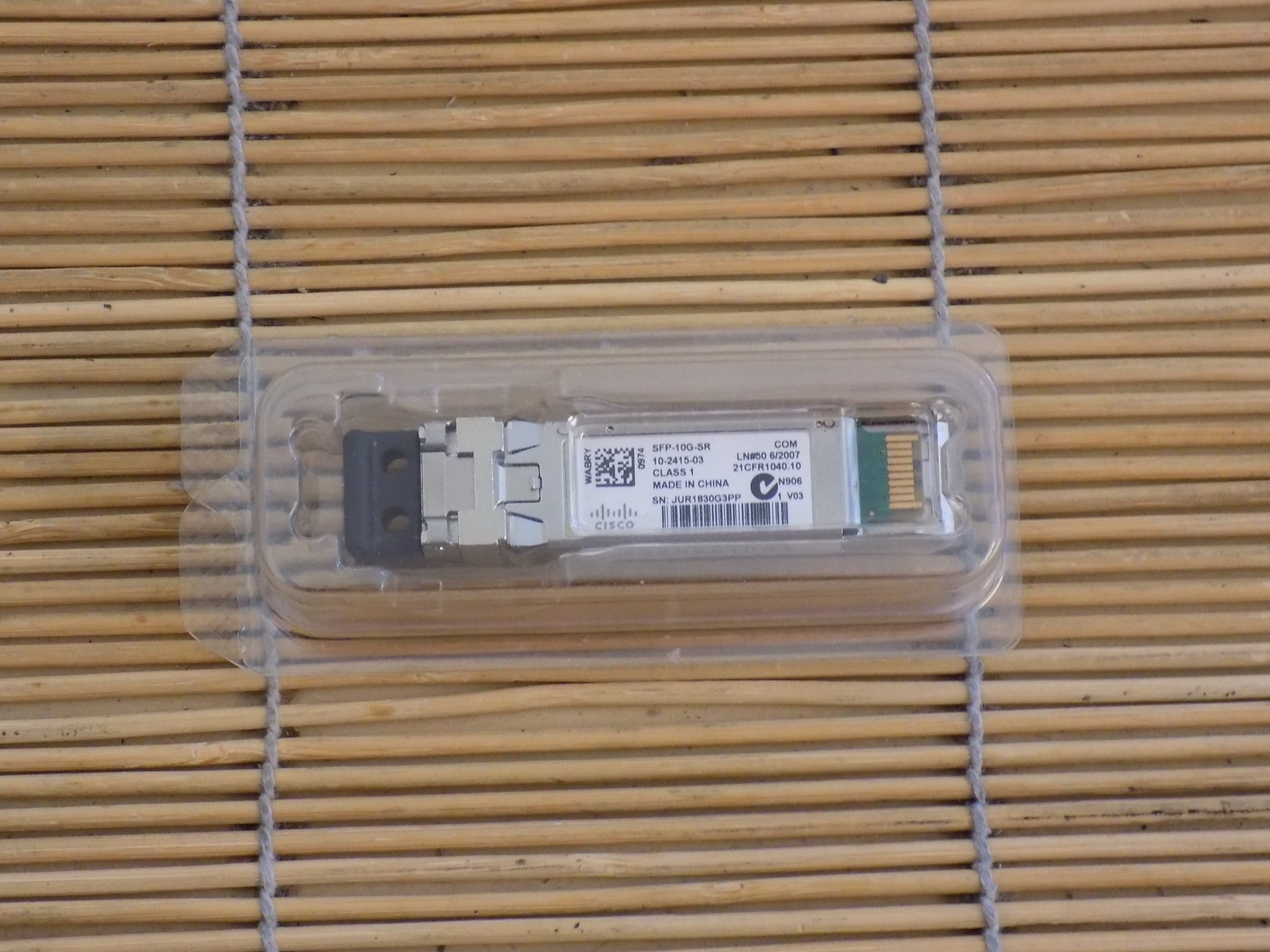 NEW CISCO-JDSU SFP-10G-SR 850nm 10Gbit 10Gbase-SR 300m MMF v.3 10-2415-03 Sons.