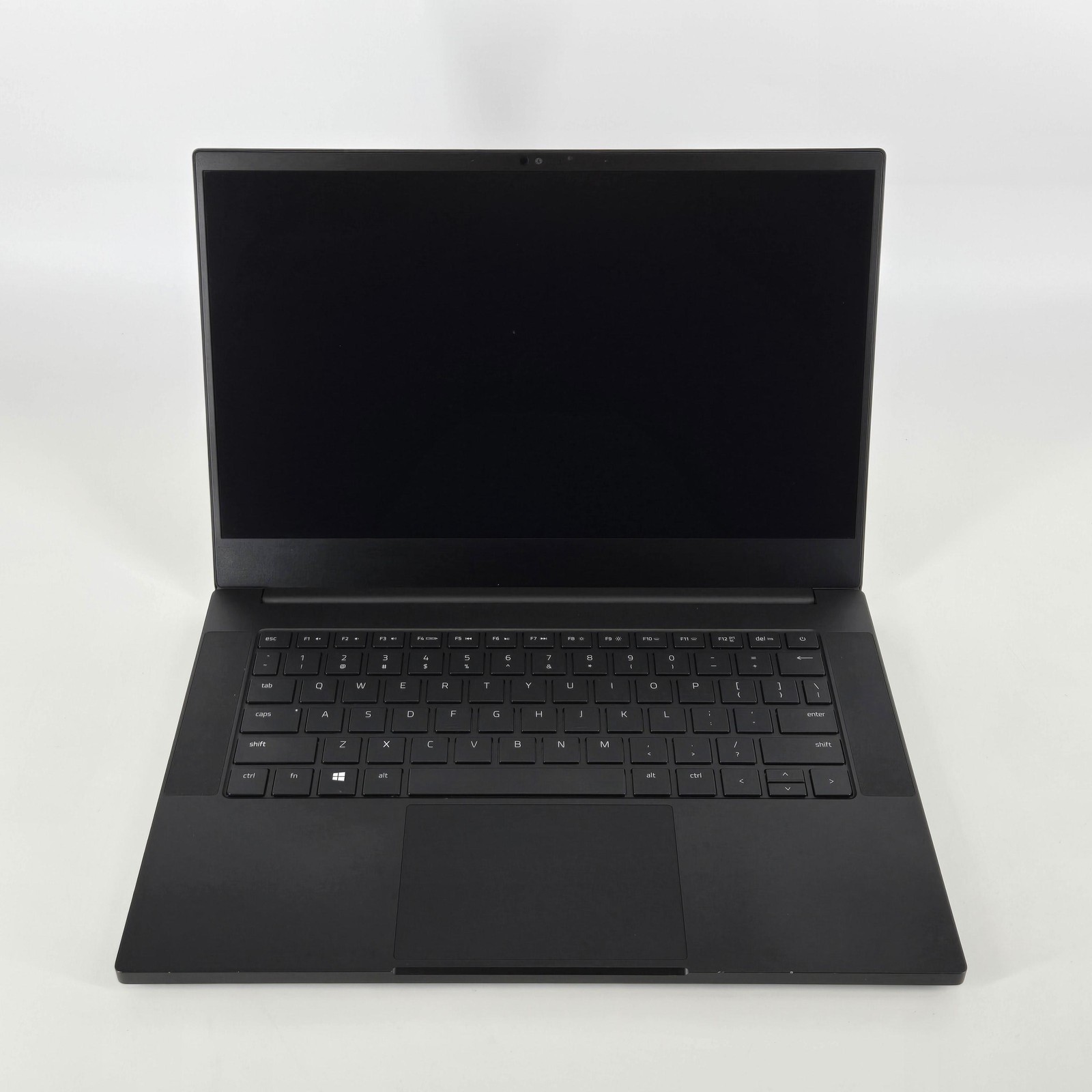 Razer Blade 14 144Hz FHD 3.3 GHz Ryzen 9 5900HX 16GB 1TB SSD RTX 3060 Good