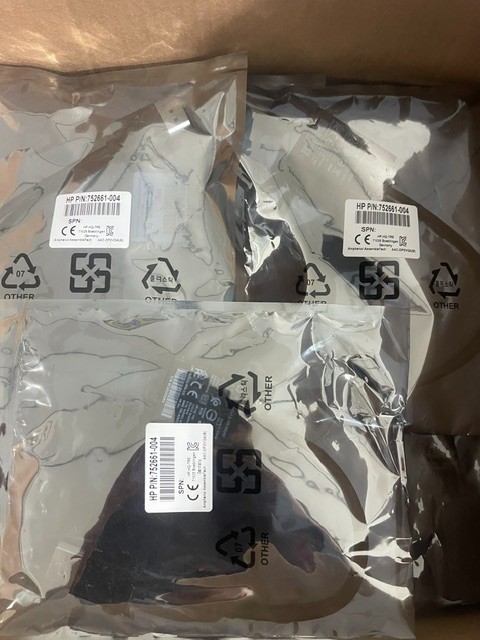 BRAND NEW,  Lot of 10,   HP,  DisplayPort  to  VGA Adapter  752661-004,