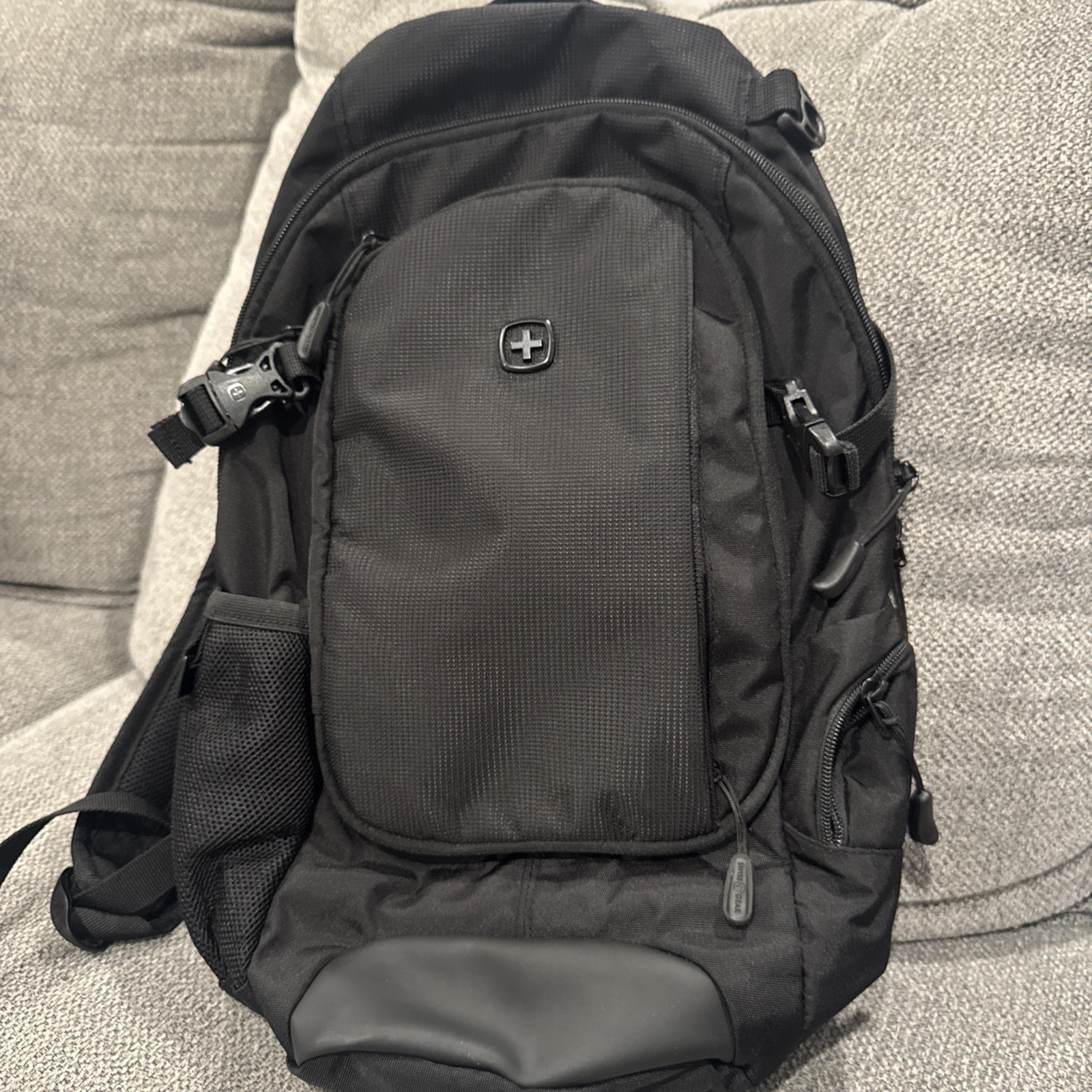 Swiss Gear 18 City Compact Narrow Backpack Black Tablet Compartment Pockets