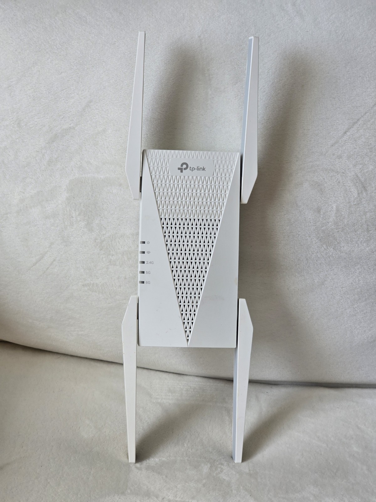 TP-Link RE815XE AX5400 Tri-Band WiFi 6E Range Extender Ethernet 6GHz