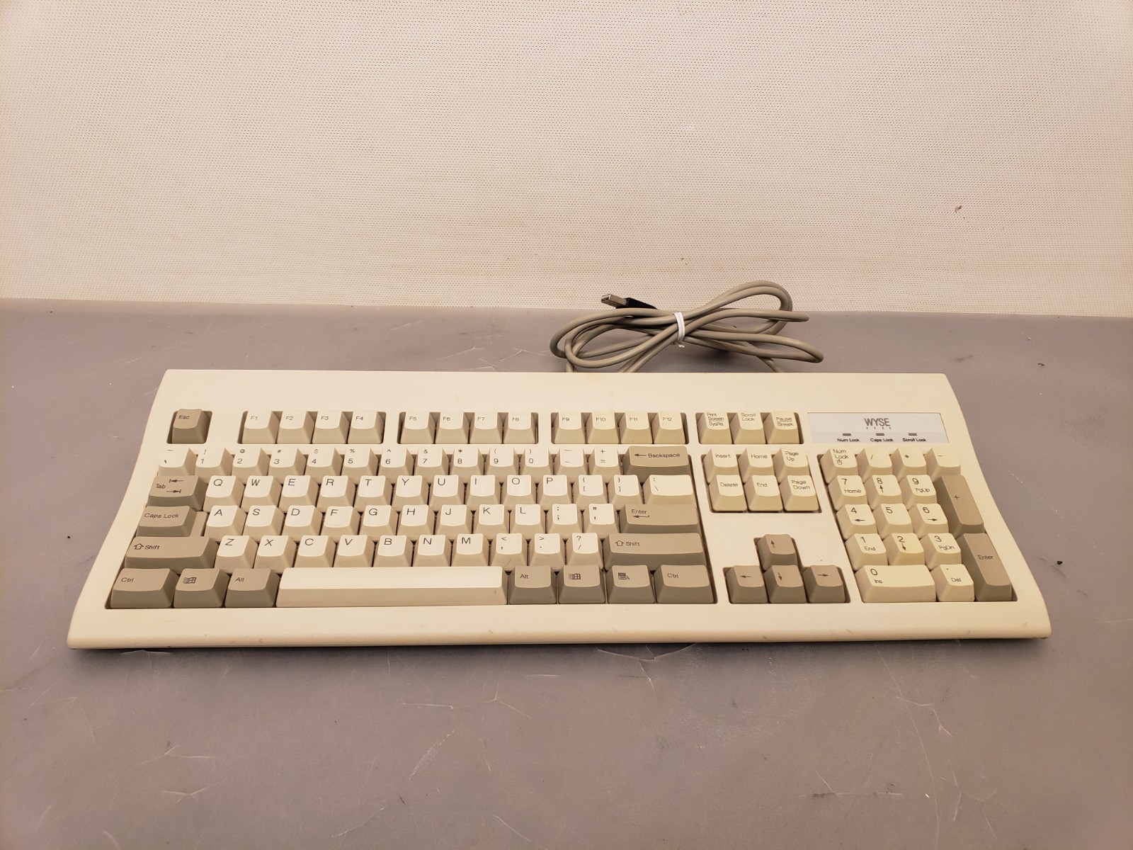 Vintage Retro Beige Wyse Chicony Keyboard KU-8933 Wired USB 