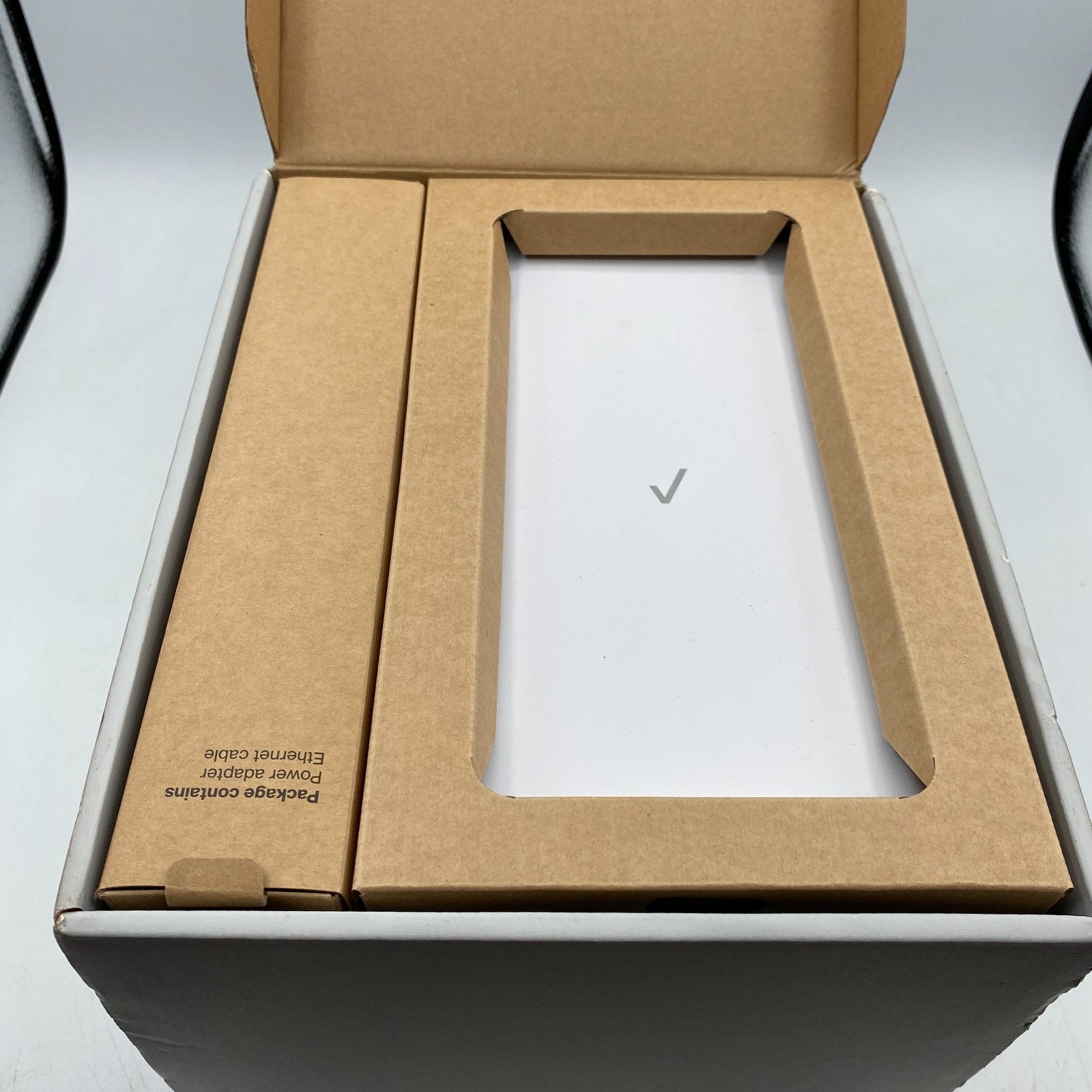 Verizon Router CR1000A WiFi 6 Tri-Band Wireless Router NO Power Adapter in Box