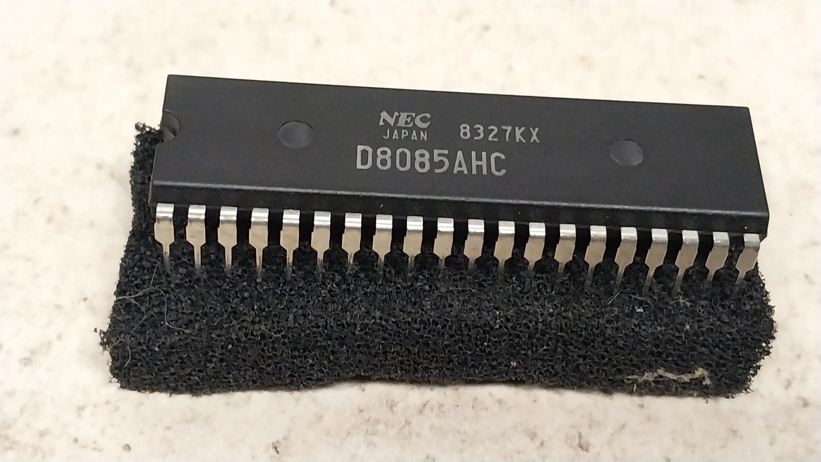 Nice New? NEC D8085AHC Intel 8085 Microprocessor IC Chip / Old Vintage Computer