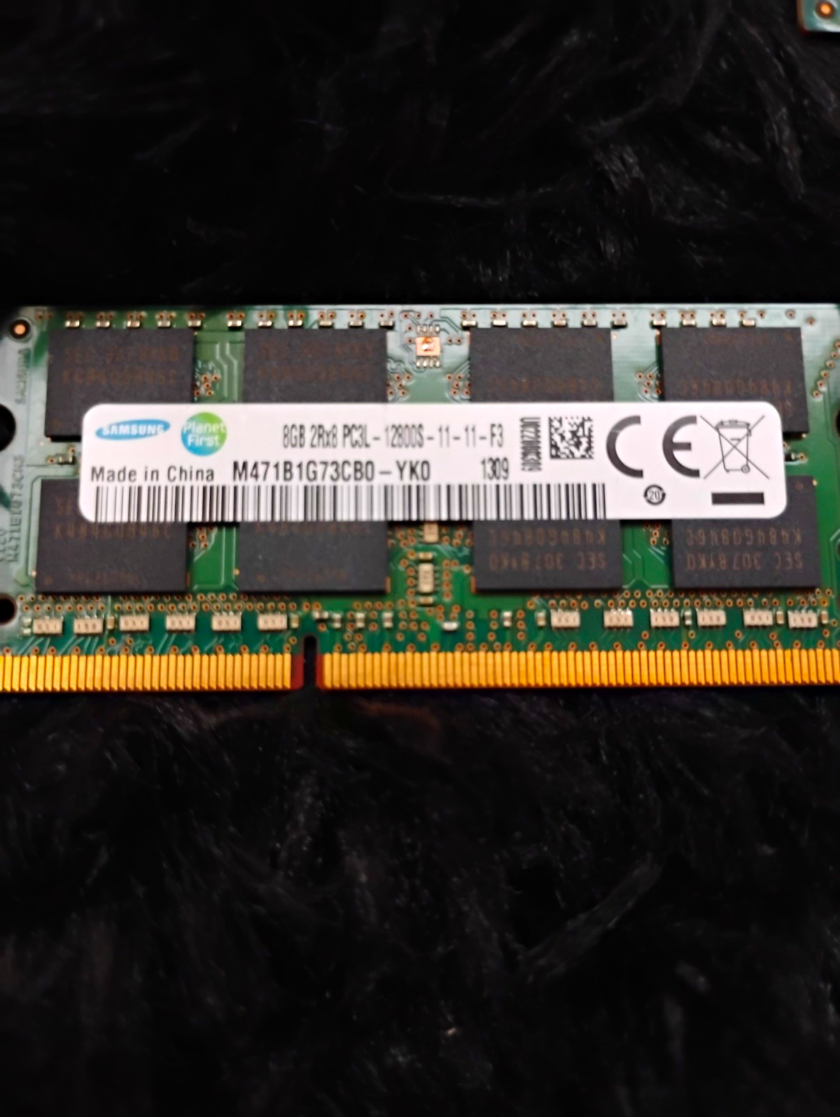 Samsung 32GB (4x8GB) DDR3L-1600 PC3L-12800S 204-Pin SO-DIMM M471B1G73CB0