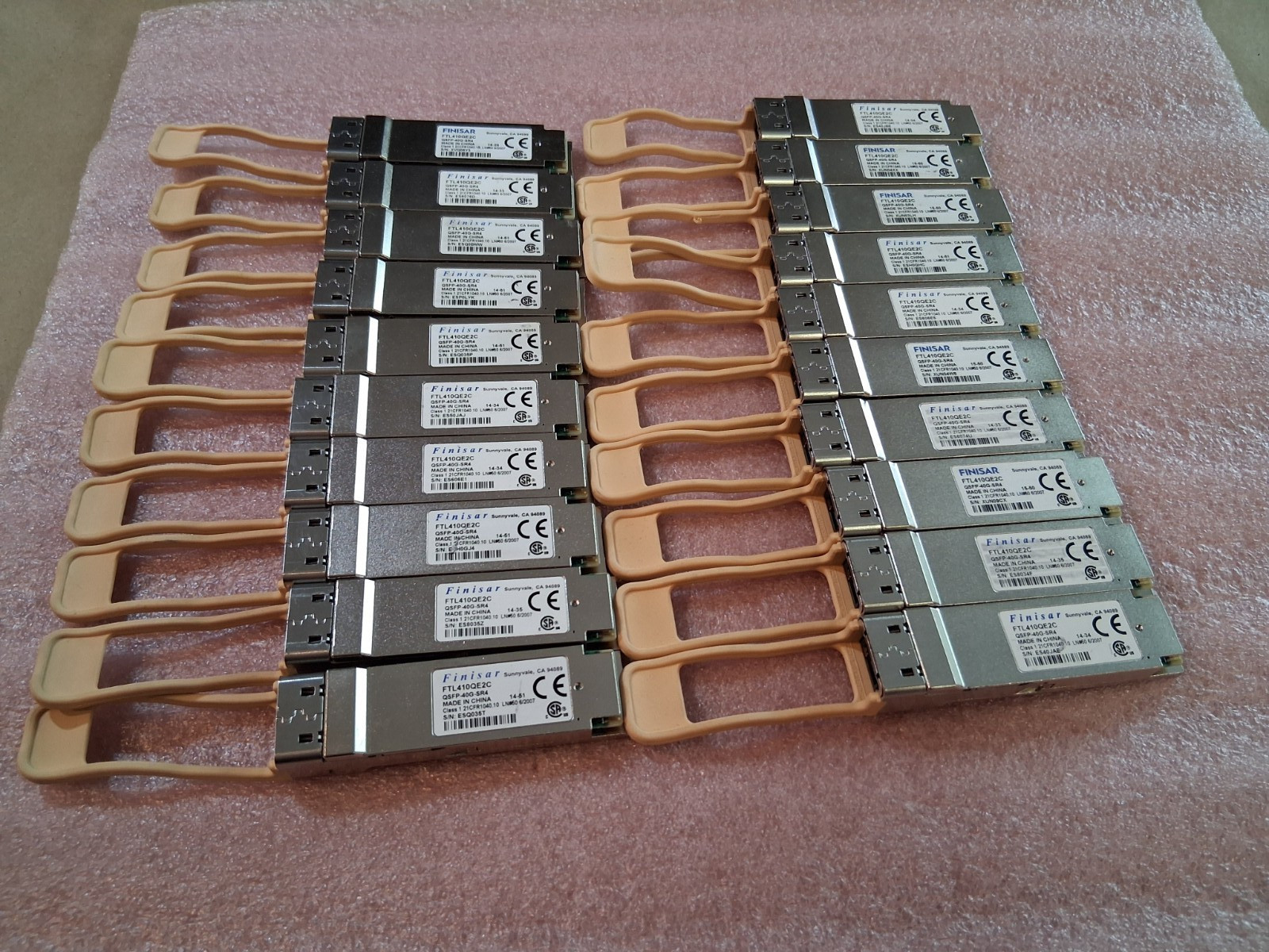 Lot of 20 Finisar FTL410QE2C QSFP-40G-SR4 40GBASE-SR4 QSFP+ Transceiver Modules