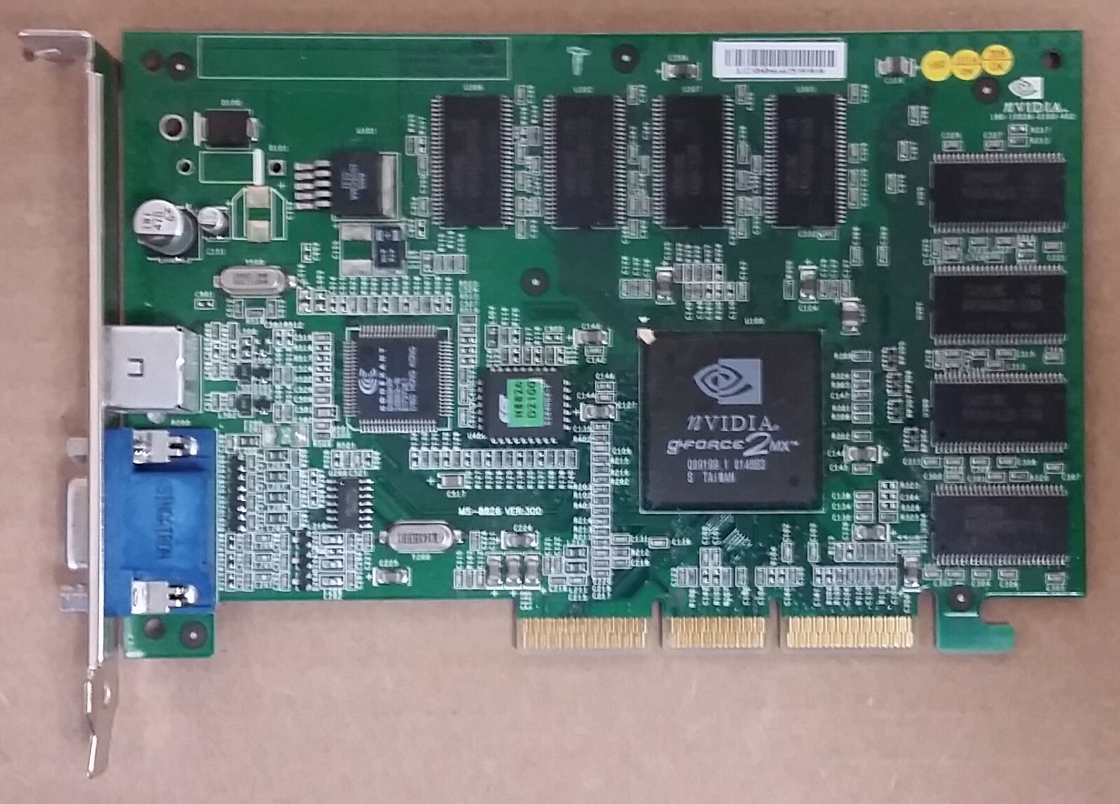Dell TW-03K595-69700 NVIDIA GeForce 2 MX 64MB AGP Video Card, VGA, TV-Out