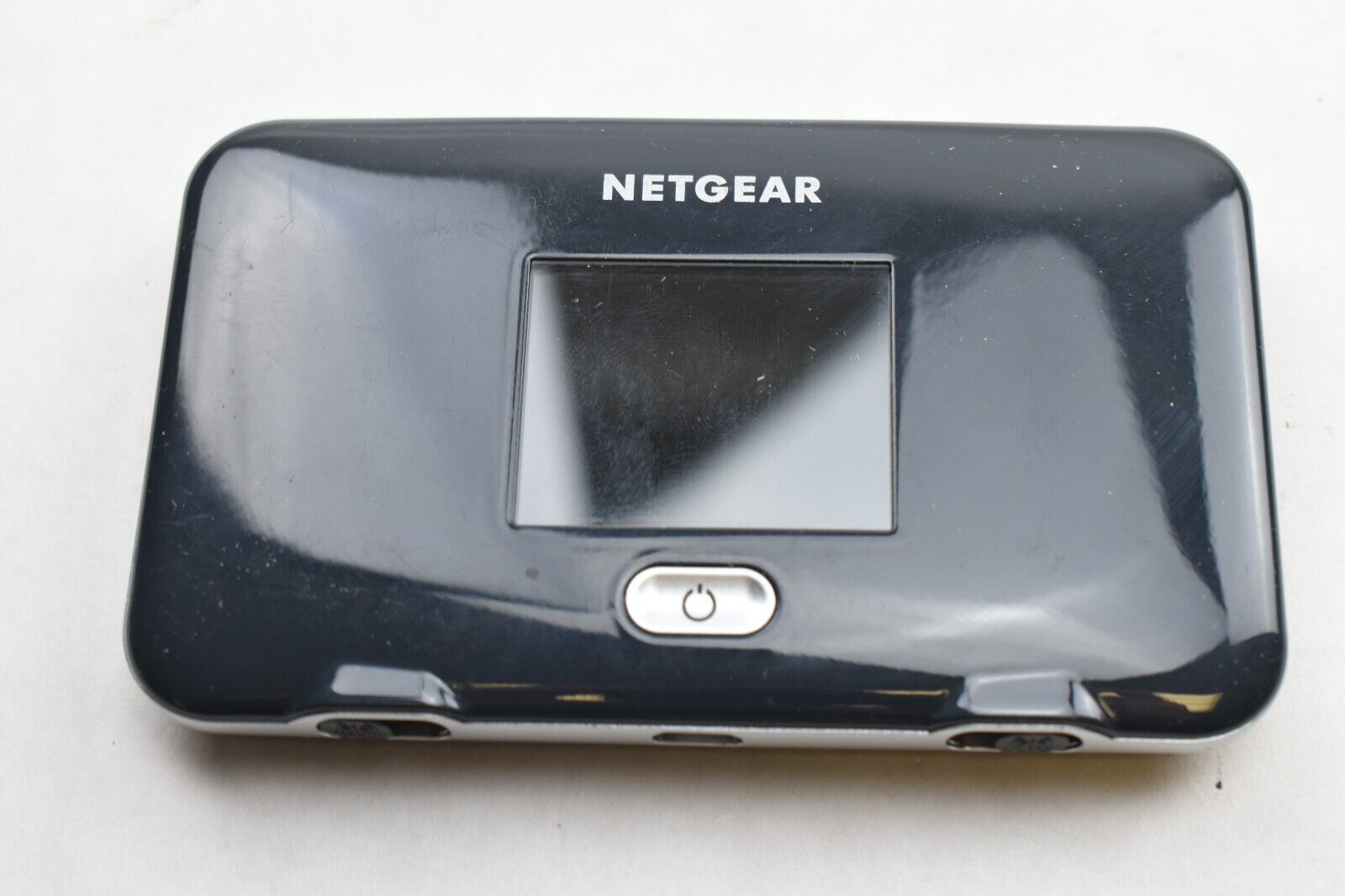 Netgear Fuse Hotspot AirCard 779S  Hotspot T-Mobile Sprint (no Charger) L