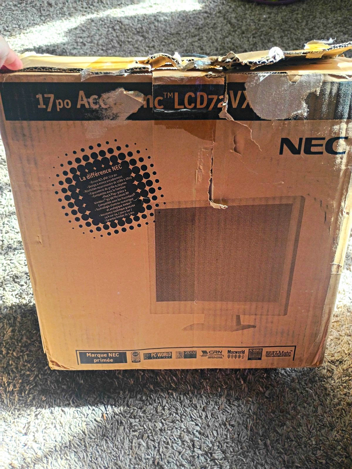 NEC AccuSync LCD72VX 17 in LCD Monitor 1280x1024 VGA Anti-Glare Silver
