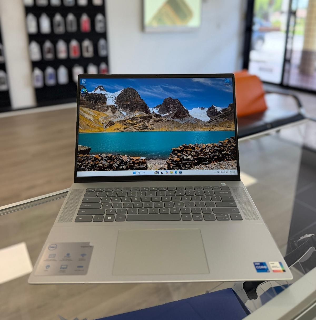 Dell Inspiron 16" Laptop i7-12th Gen 16GB RAM 512GB NVMe  WINDOWS 11 OS