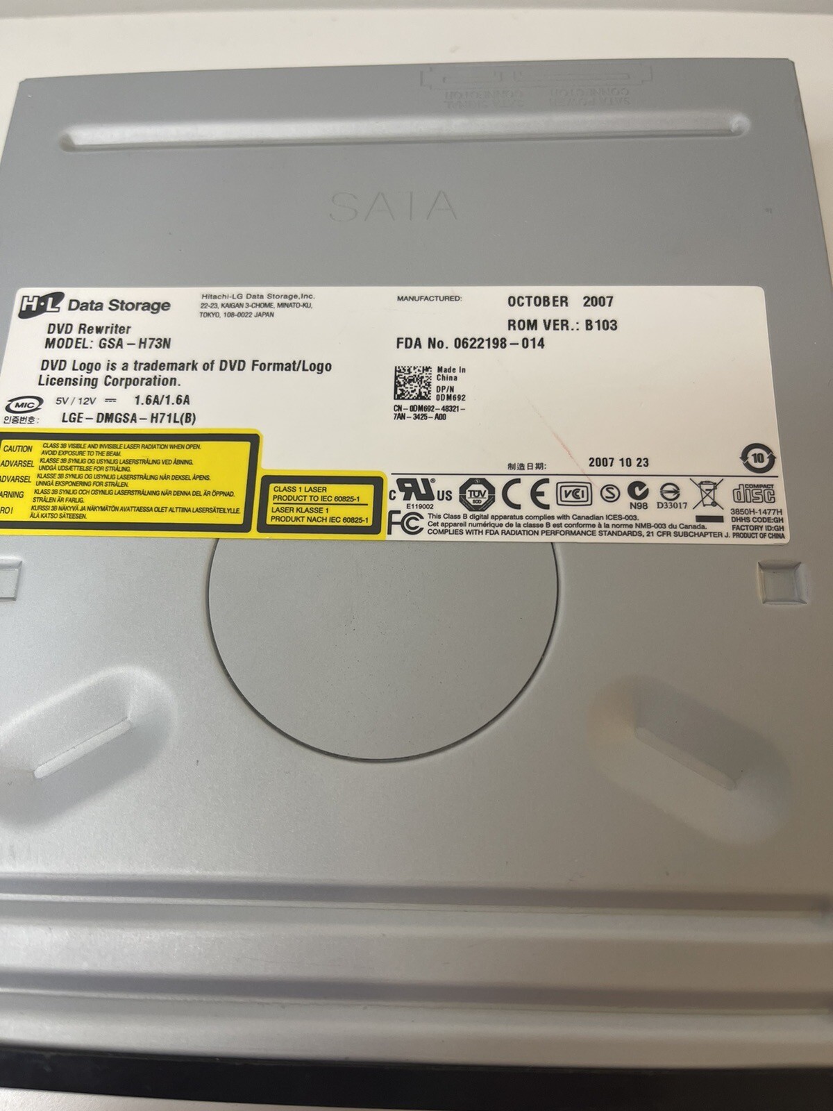 Hitachi LG HL GSA-H73N 0622198-014 0X855D DVD Rewriter SATA Optical Drive