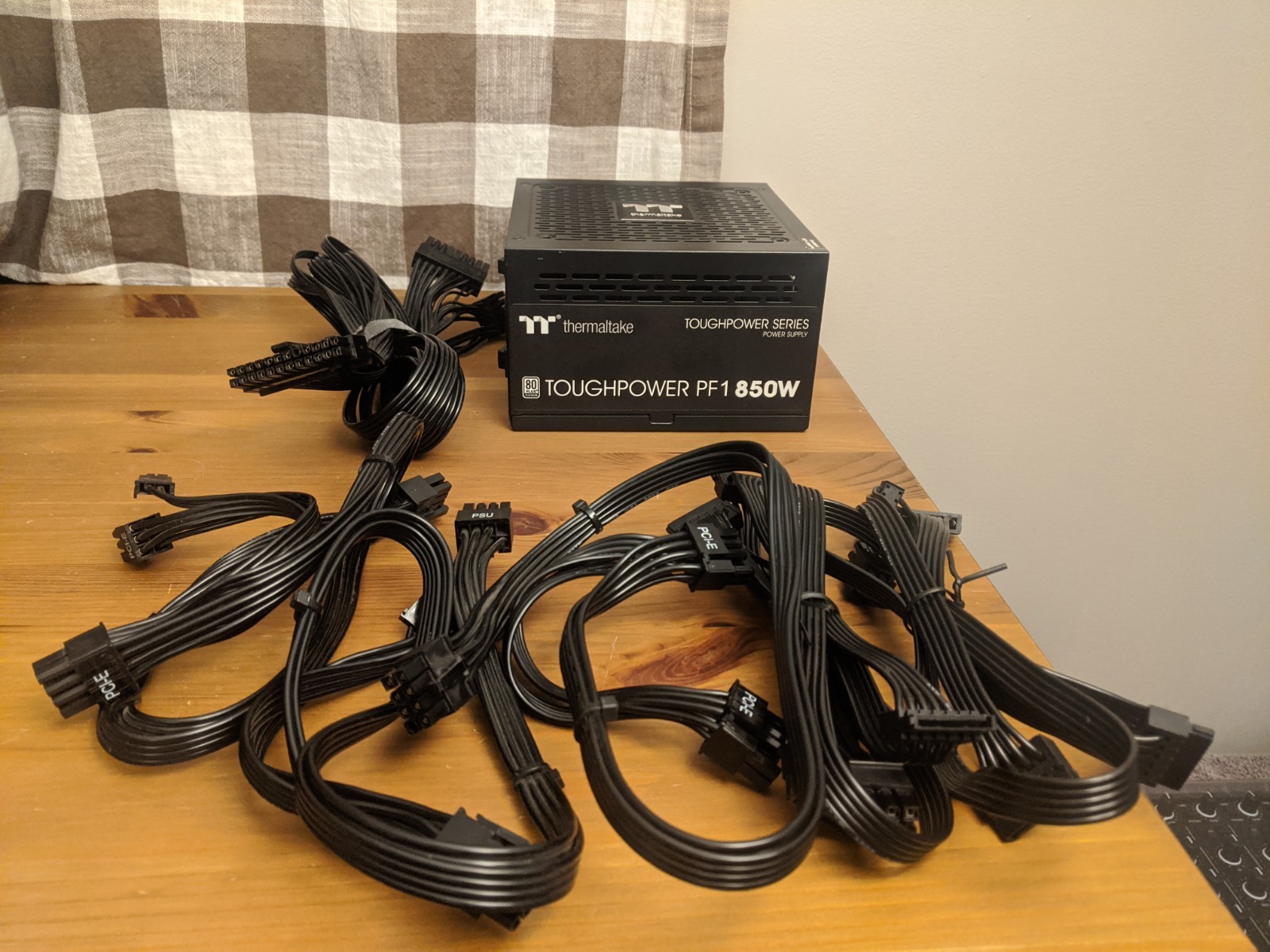 Thermaltake Toughpower PF1 850W 80+ Platinum modular power supply