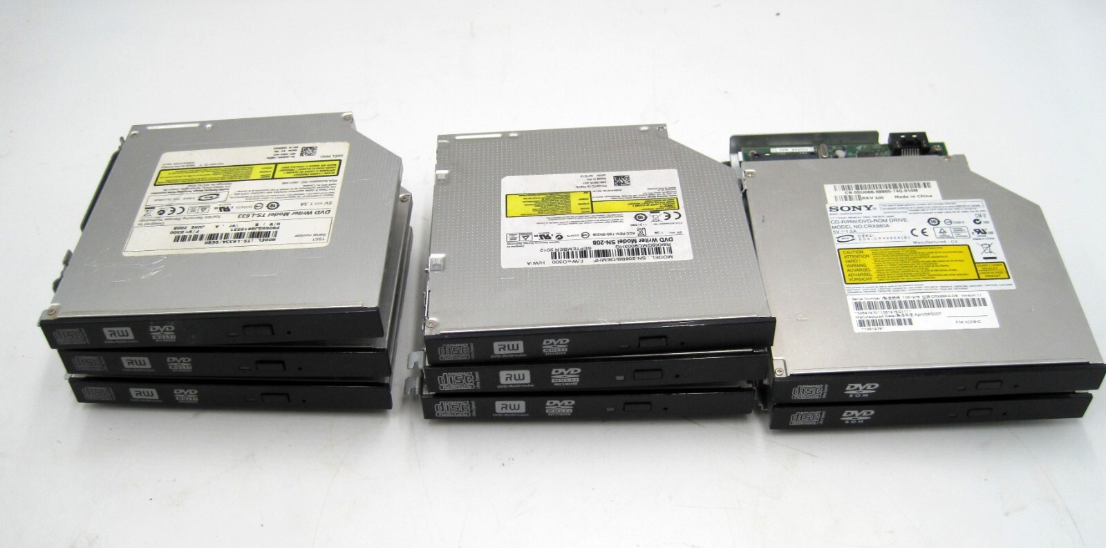 Lot of 8 - Toshiba DELL HP TS-L633 GT10N SN208 Laptop DVD RW/CD-RW SATA Drives