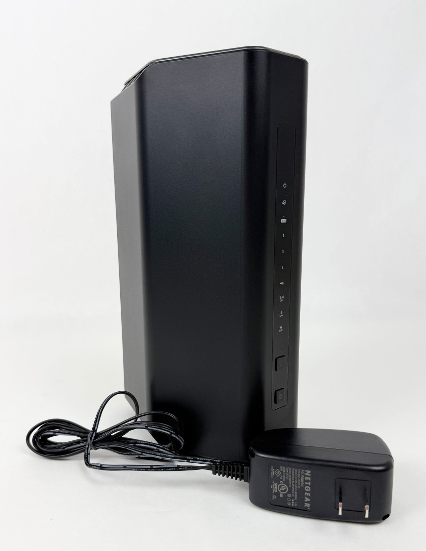 NETGEAR Nighthawk BE12000 Tri-Band Wi-Fi 7 Router RS500-100NAS