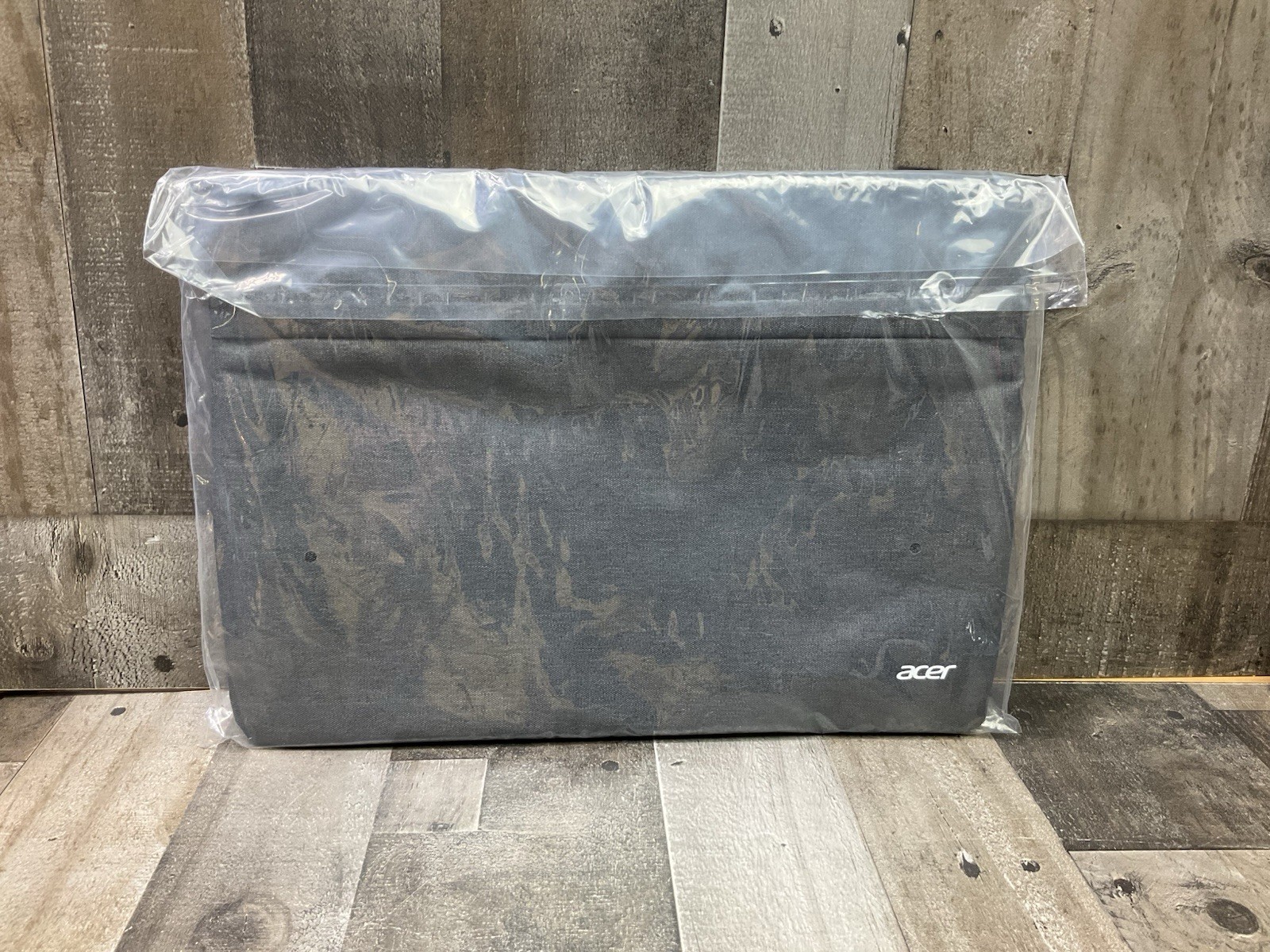 New-ACER Padded Protective Laptop Gray Sleeve/Case For 15.6" NC.23811.09V