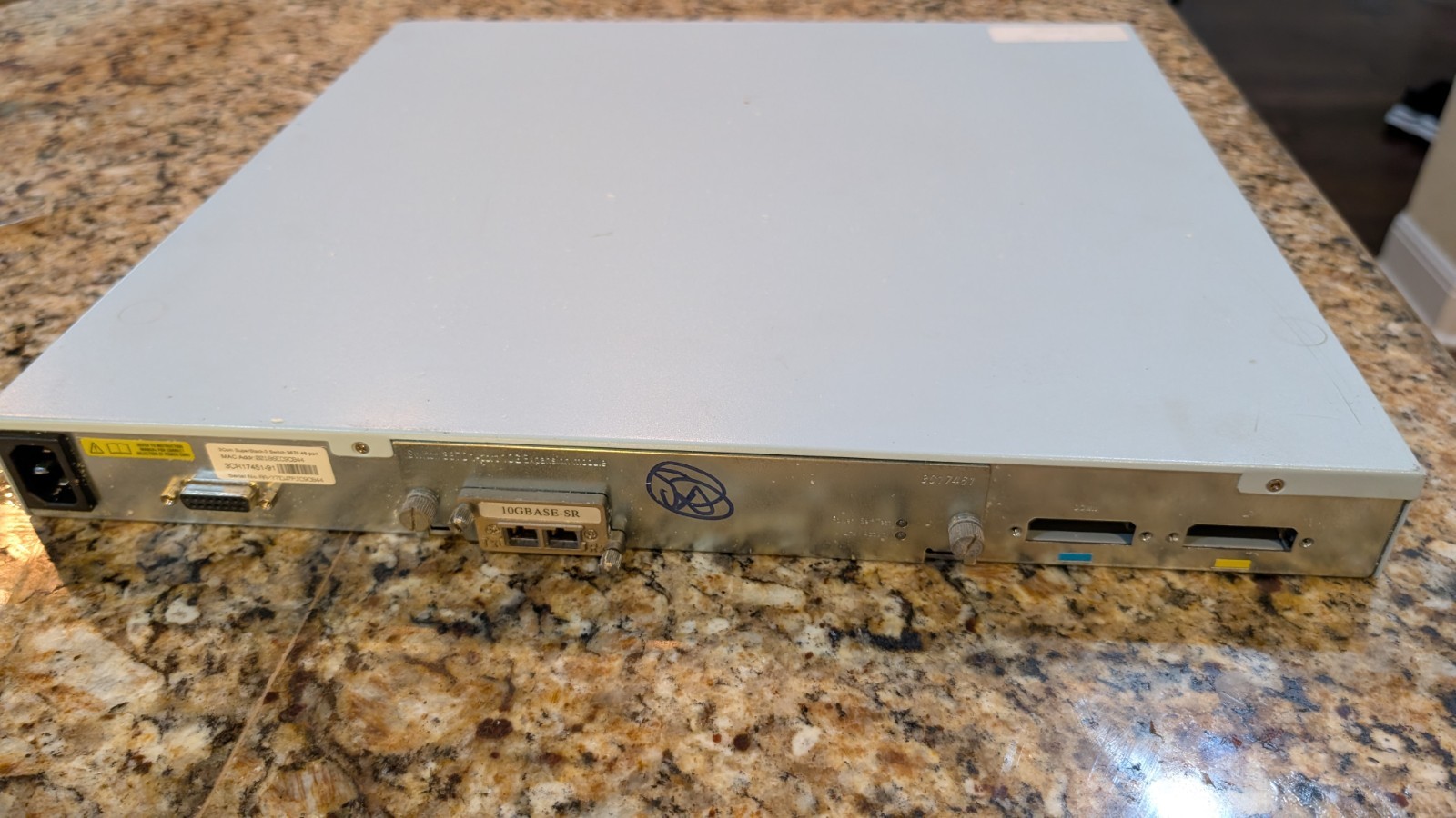 3Com 3CR17451-91 48-Port SuperStack 3 Switch 3870 Network Switch. 