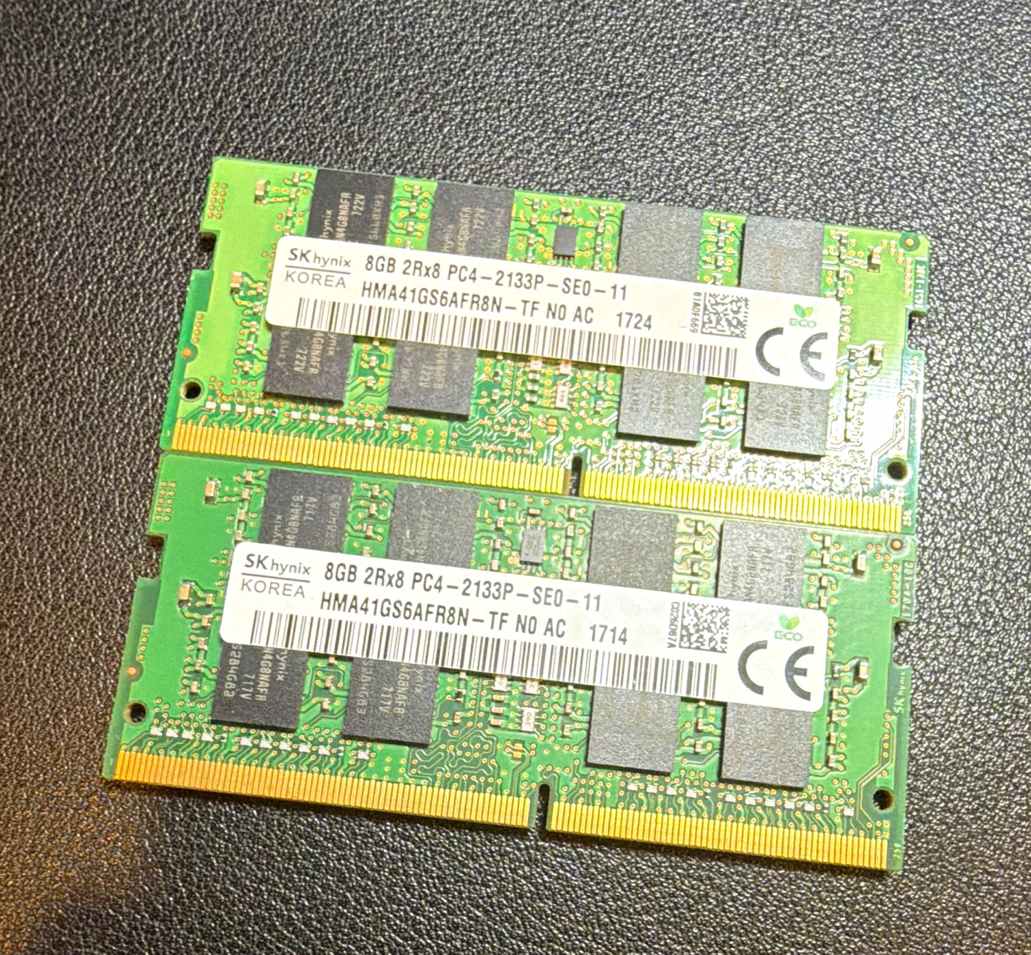 SK hynix 16GB (2x8GB) DDR4-2133 PC4-2133P 260-Pin SO-DIMM HMA41GS6AFR8N-TF