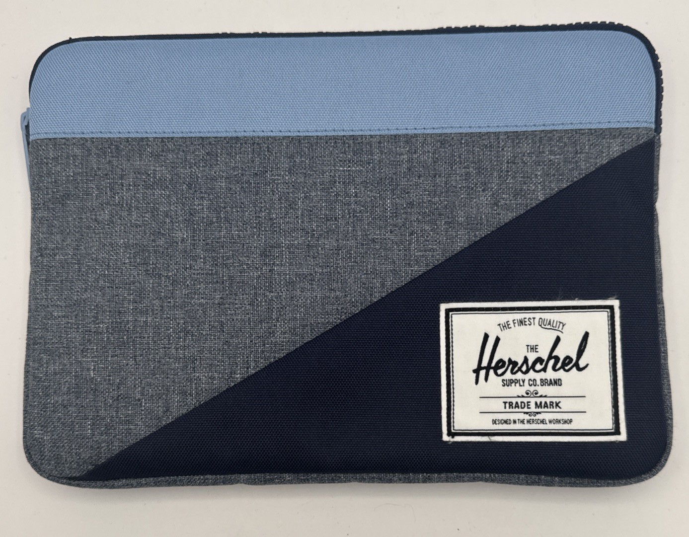 Herschel Anchor Laptop Sleeve Blue 10" Lined Padded Zip Around Minimalist