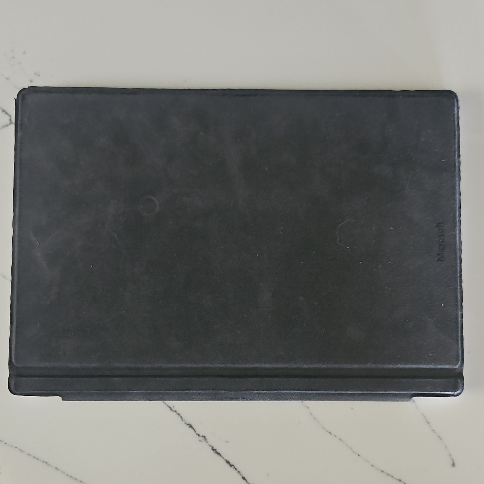 MS Surface Pro 4 Bundle (Type Cover & Charger) – BAD BATTERY – Works Plugged In