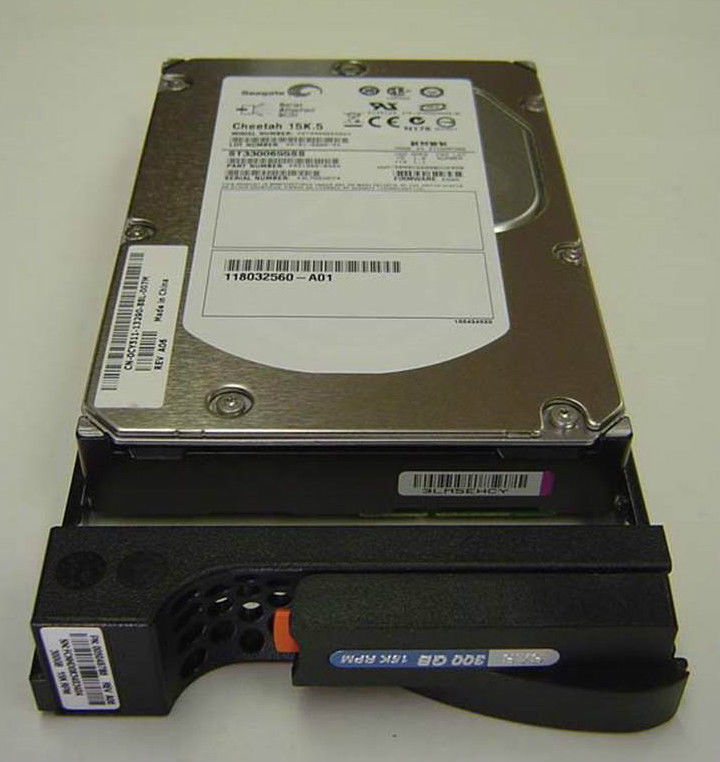 EMC Dell Clariion 300GB 15K 3.5" AX4-5 SAS HDD 005048786 005-048786 AX-SS15-300