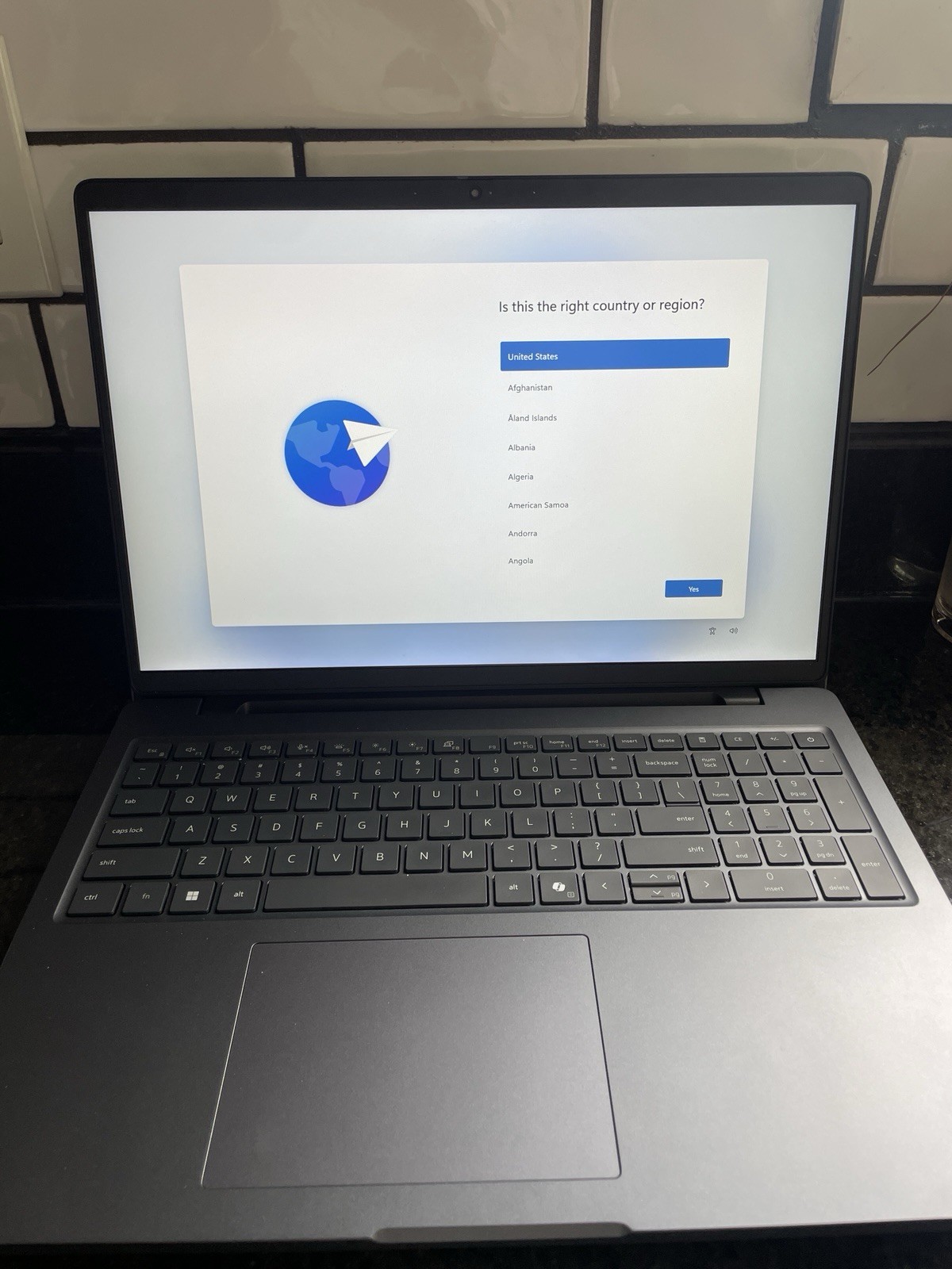 Dell Laptop Pro Max 16 MC16250 15.9" Intel Core Ultra 5 235H 256GB -Gray