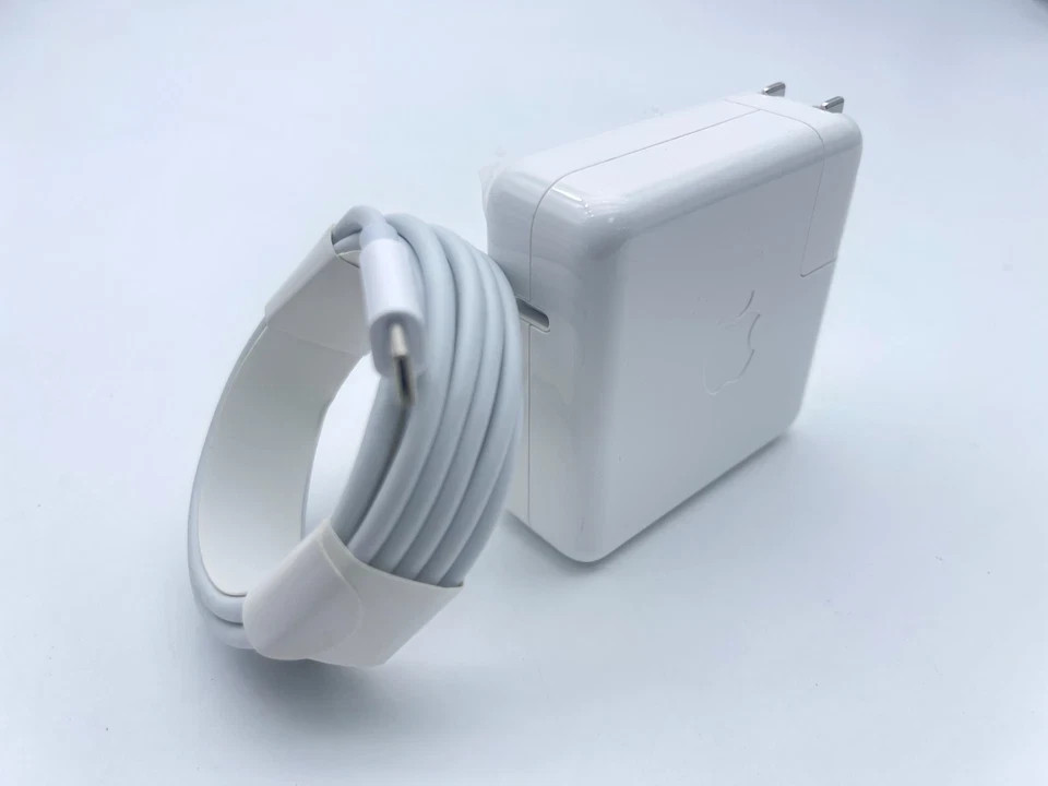 Genuine OEM 61W USB-C Power Adapter Charger For Apple MacBook Pro 13 inch A1718