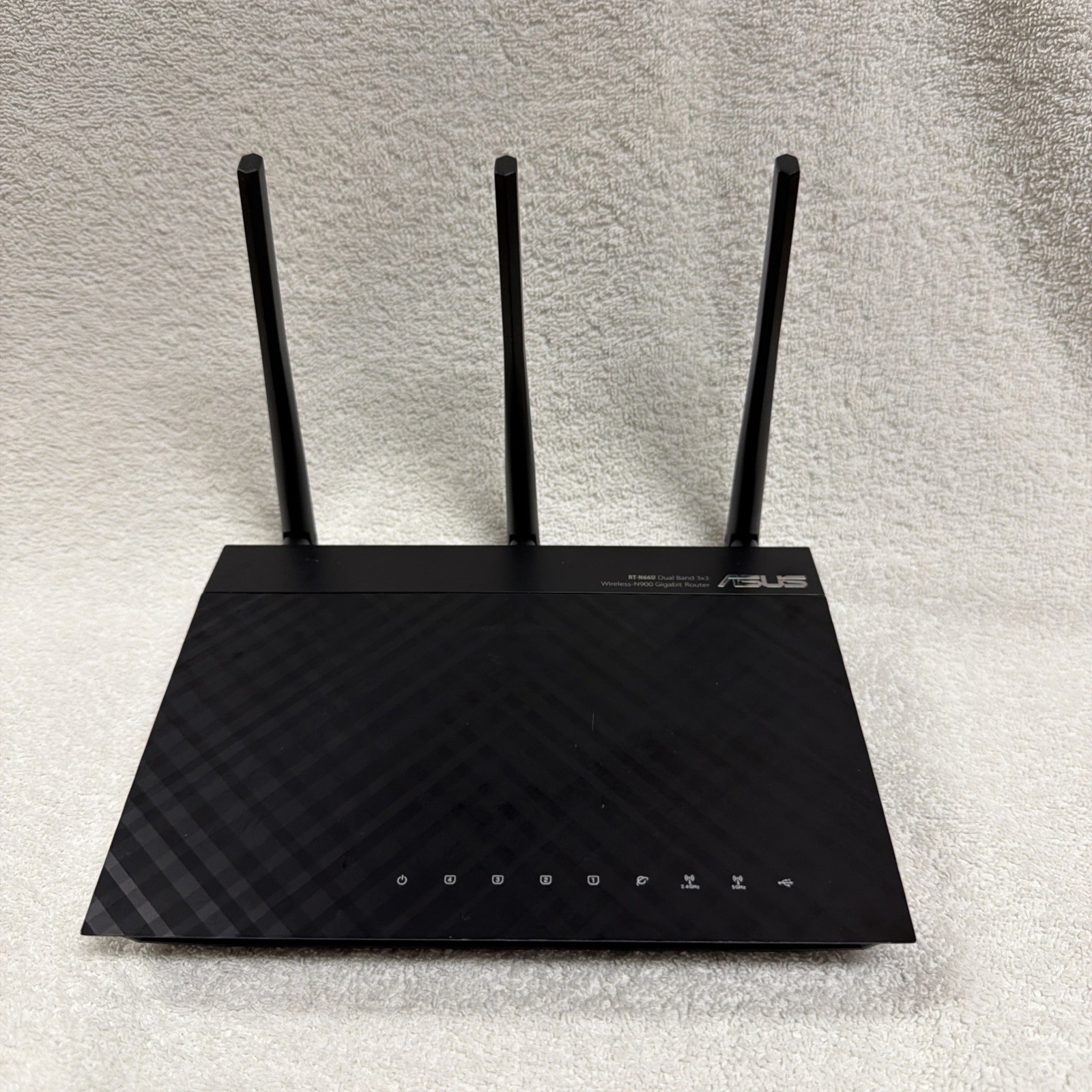 ASUS RT-AC66U Dual-Band Gigabit Wireless Router - 802.11AC 2.4 5Ghz