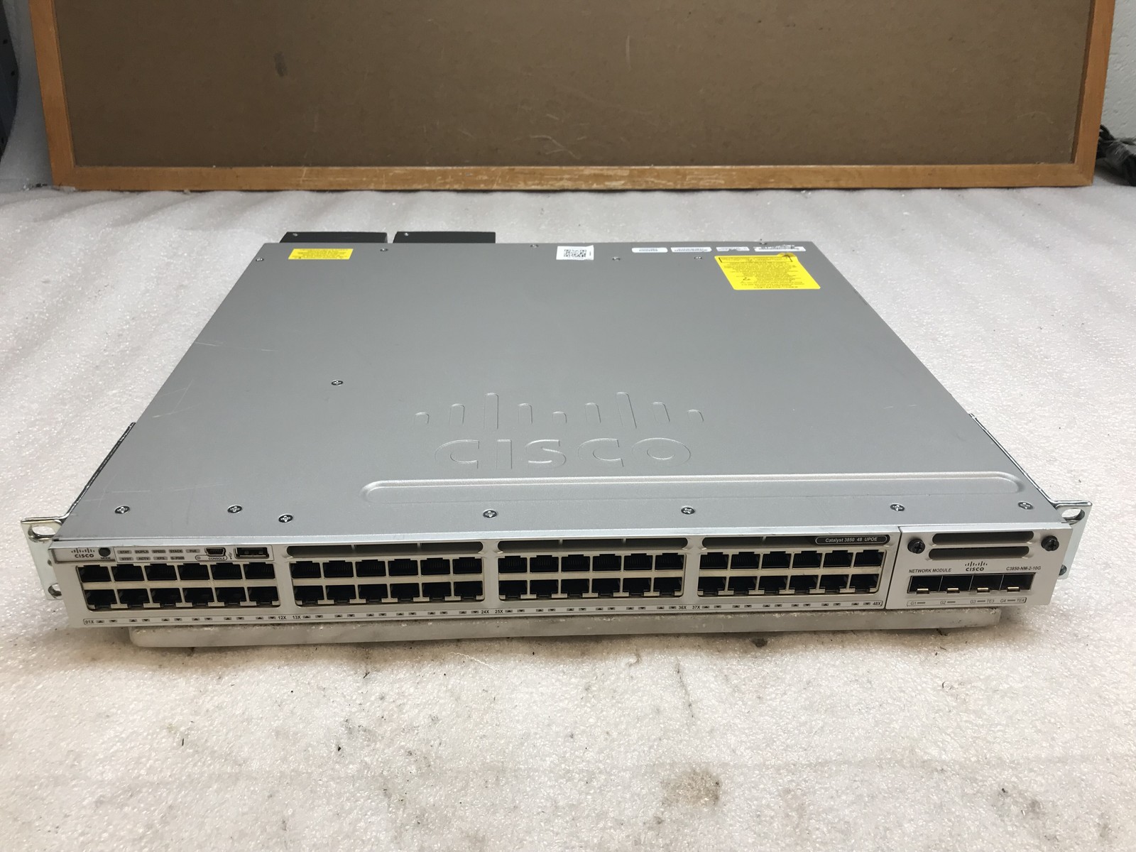 Cisco WS-C3850-48U-S V06 48-Port UPOE IP Base 4x10G Switch 2x 1100 PSU