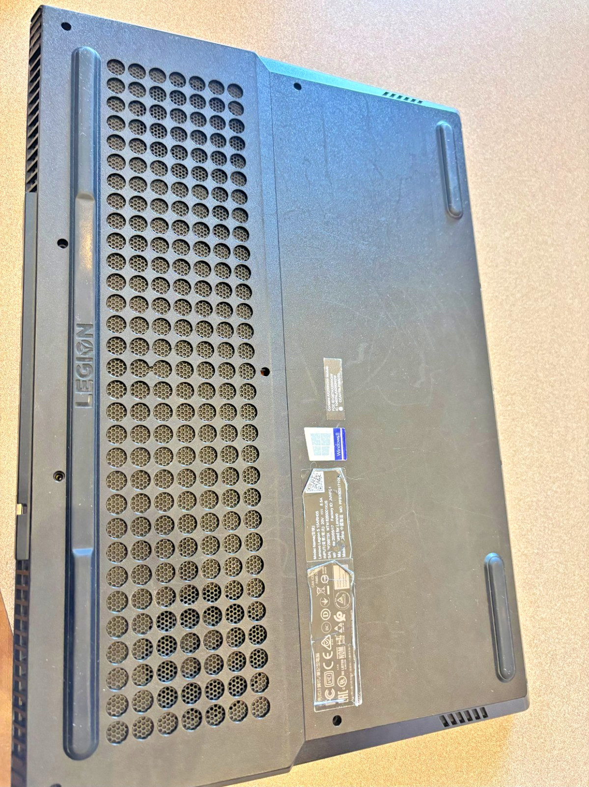 READ DESC Lenovo Legion 5 15ARH05 15.6" (256GB SSD + 1TB,AMD Ryzen 5 4000 Series