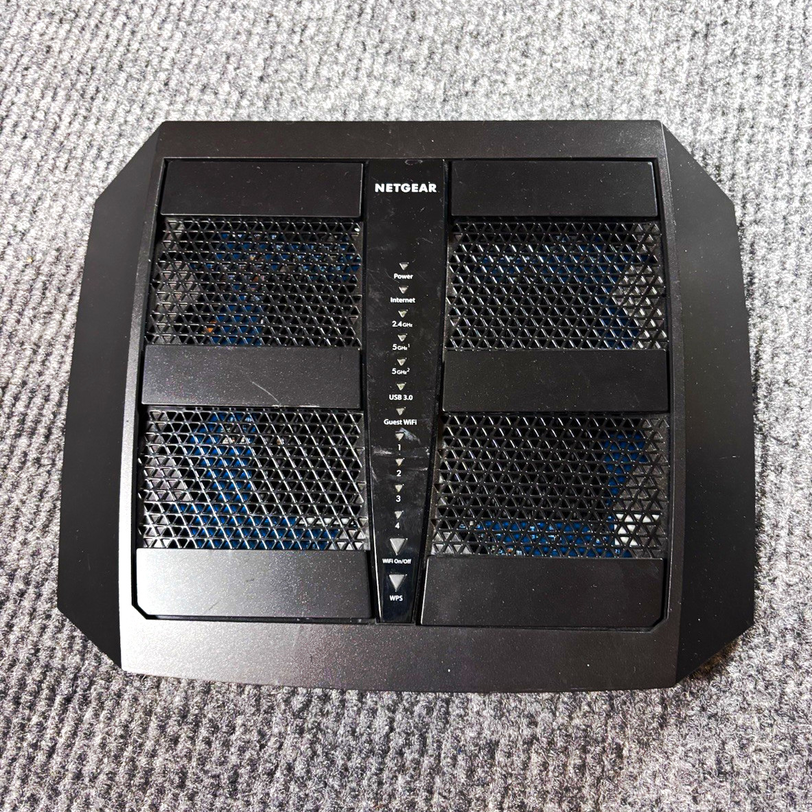 NETGEAR Nighthawk X6S AC3600 Tri-Band WiFi Router R7900 Black 4-Port
