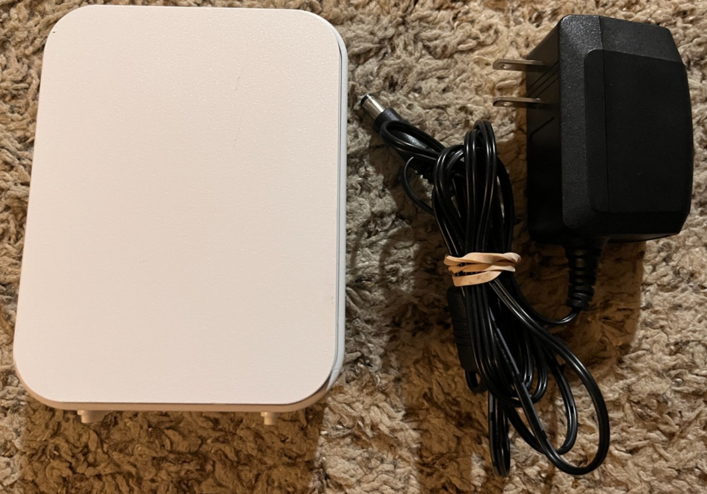 Altice Labs D2260G Wi-Fi 6 Dual-Band Mesh Extender W/ Power Adapter