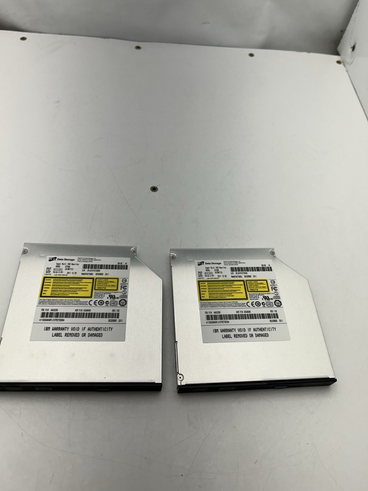 LOT OF 2 IBM INTERNAL DVD-RW OPTICAL DRIVE FOR IBM 44W3256 46M0902