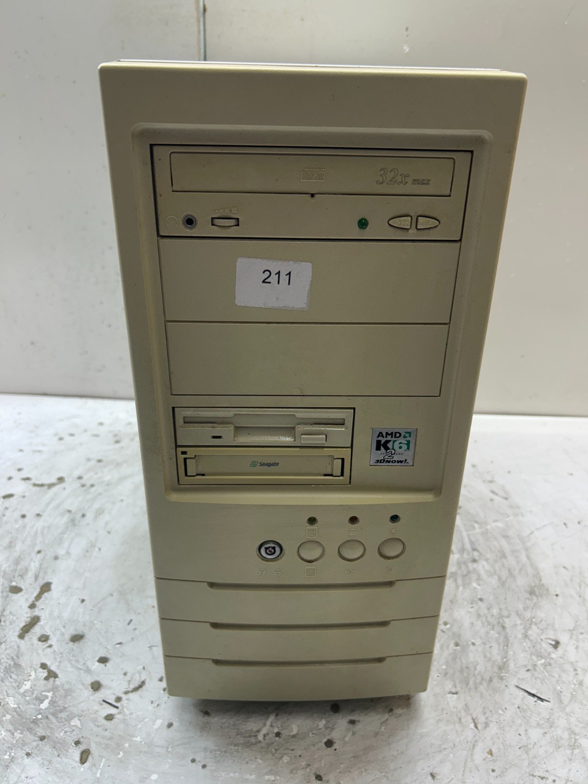 Vintage Retro Beige AT Desktop Computer Sleeper Case