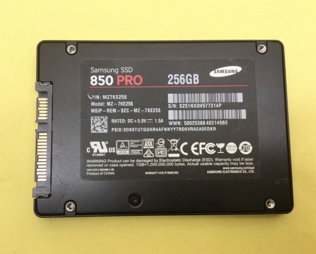 Samsung 850 Pro MZ-7KE256 256GB SSD Hard Drive 2.5" SATA