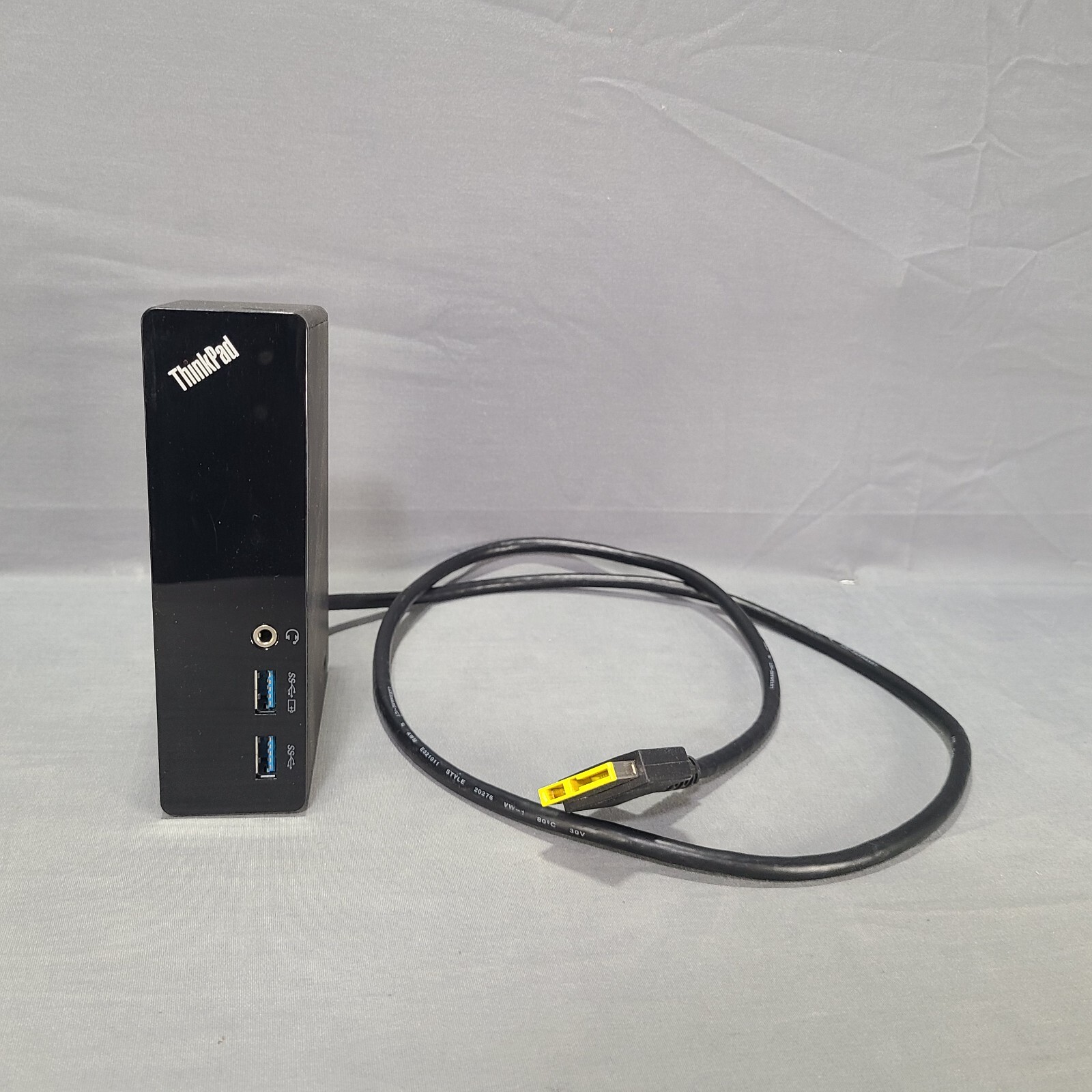 Lenovo DU9033S1 Corded ThinkPad OneLink Pro Docking Station EUC No Power Adapter