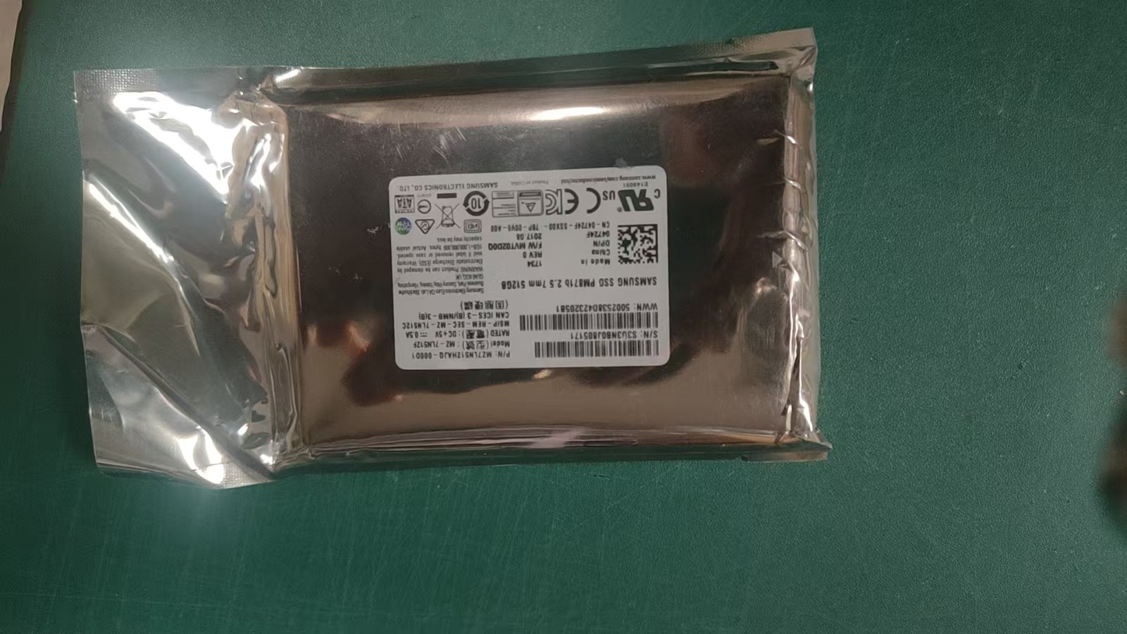Samsung 512 GB SSD,Internal, PM871b 2.5 inch 7mm Hard Drive