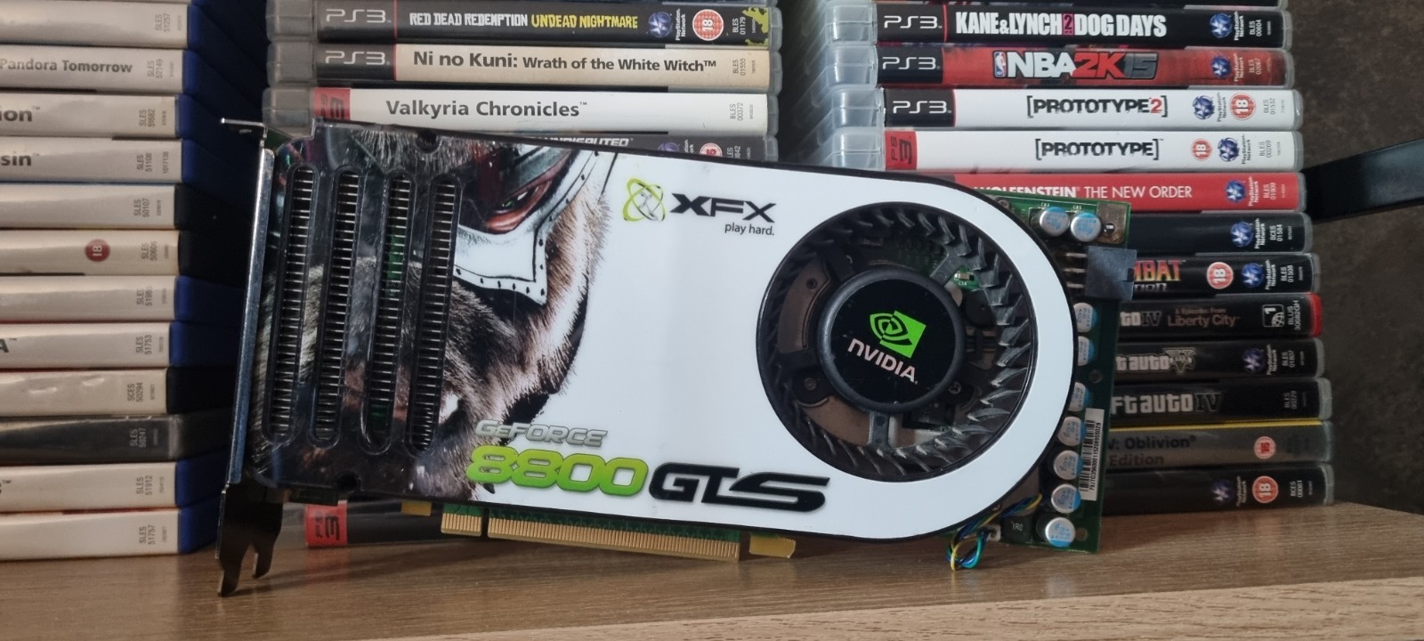 Rare High-End 2006 Retro GPU – XFX GeForce 8800 GTS Graphics Card