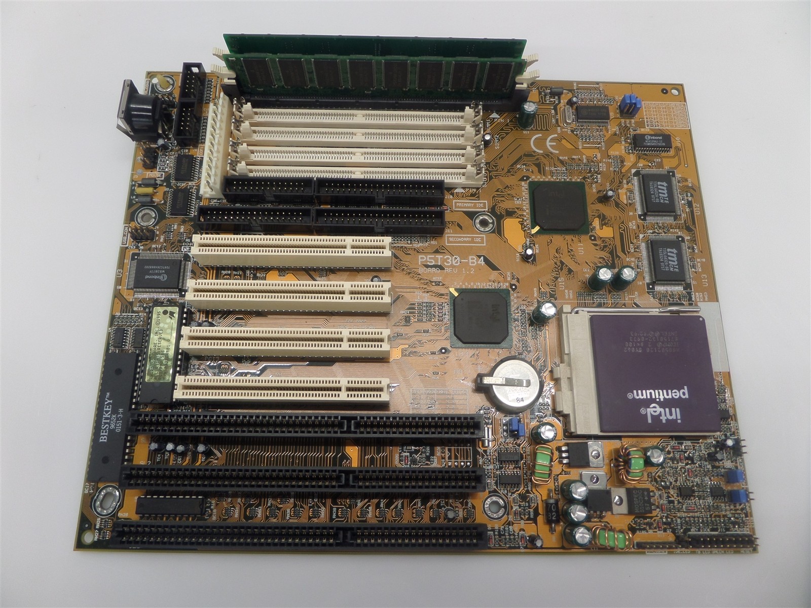 Vintage Tekram P5T30-B4 Socket 7 Motherboard w/ Pentium-S 120MHz CPU & 64MB RAM