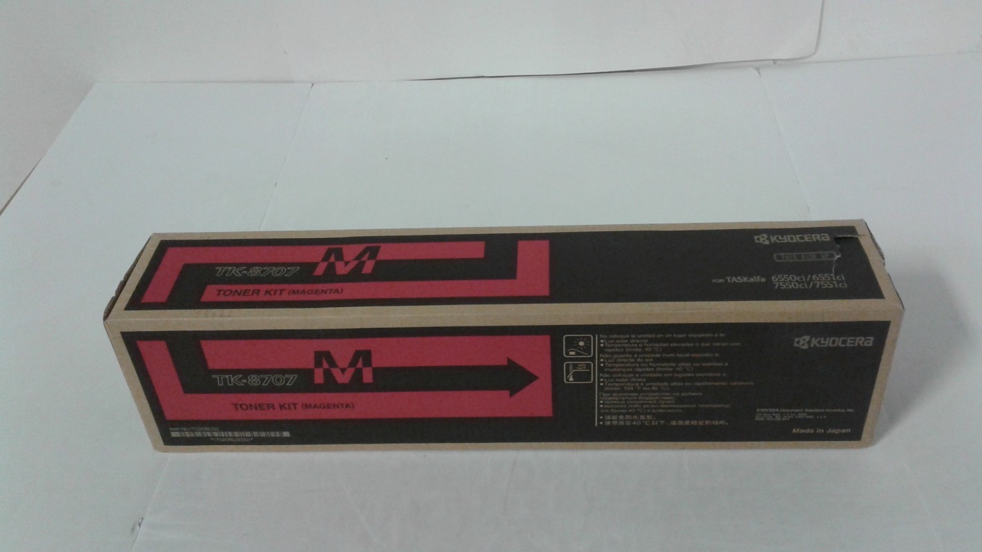 Kyocera Mita 1T02K9BUS0 Toner Kit TK-8707, Magenta